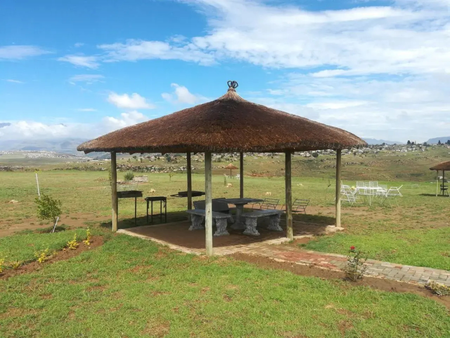 Twilight Breeze Lodge