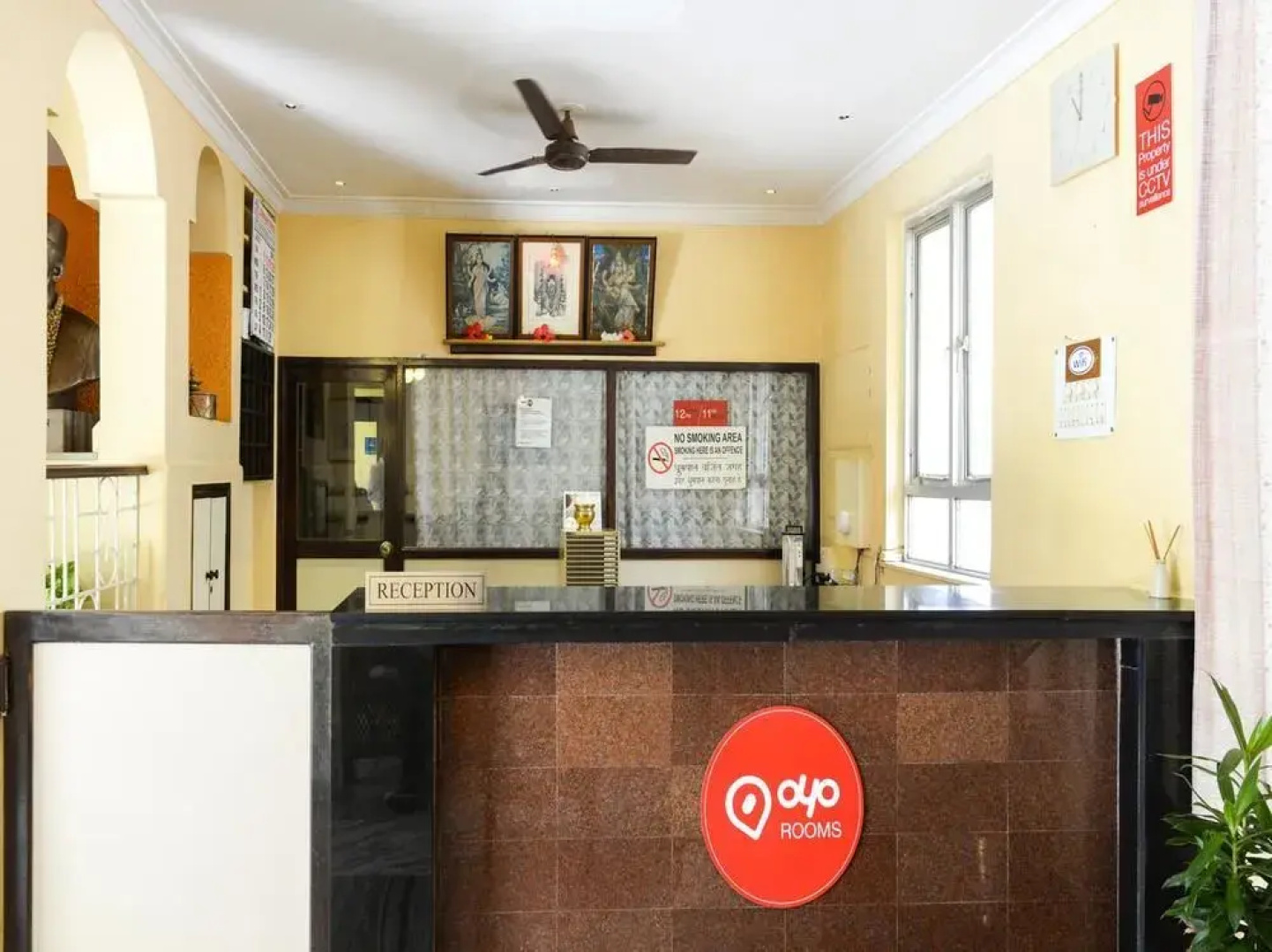 Hotel Gopika International