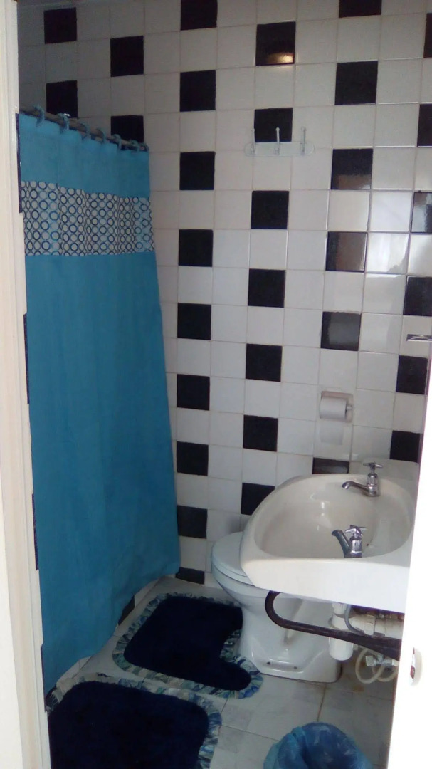 Shonlan Inn and Apartments