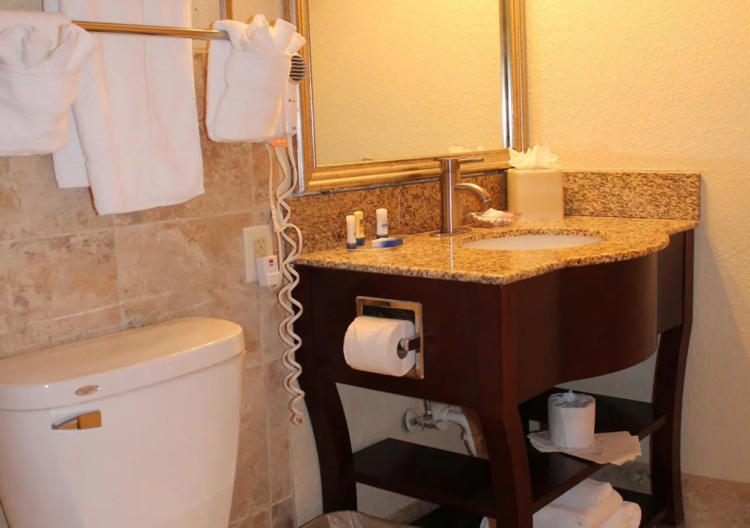 Best Western Plus Milwaukee Airport Hotel & Conference Ctr