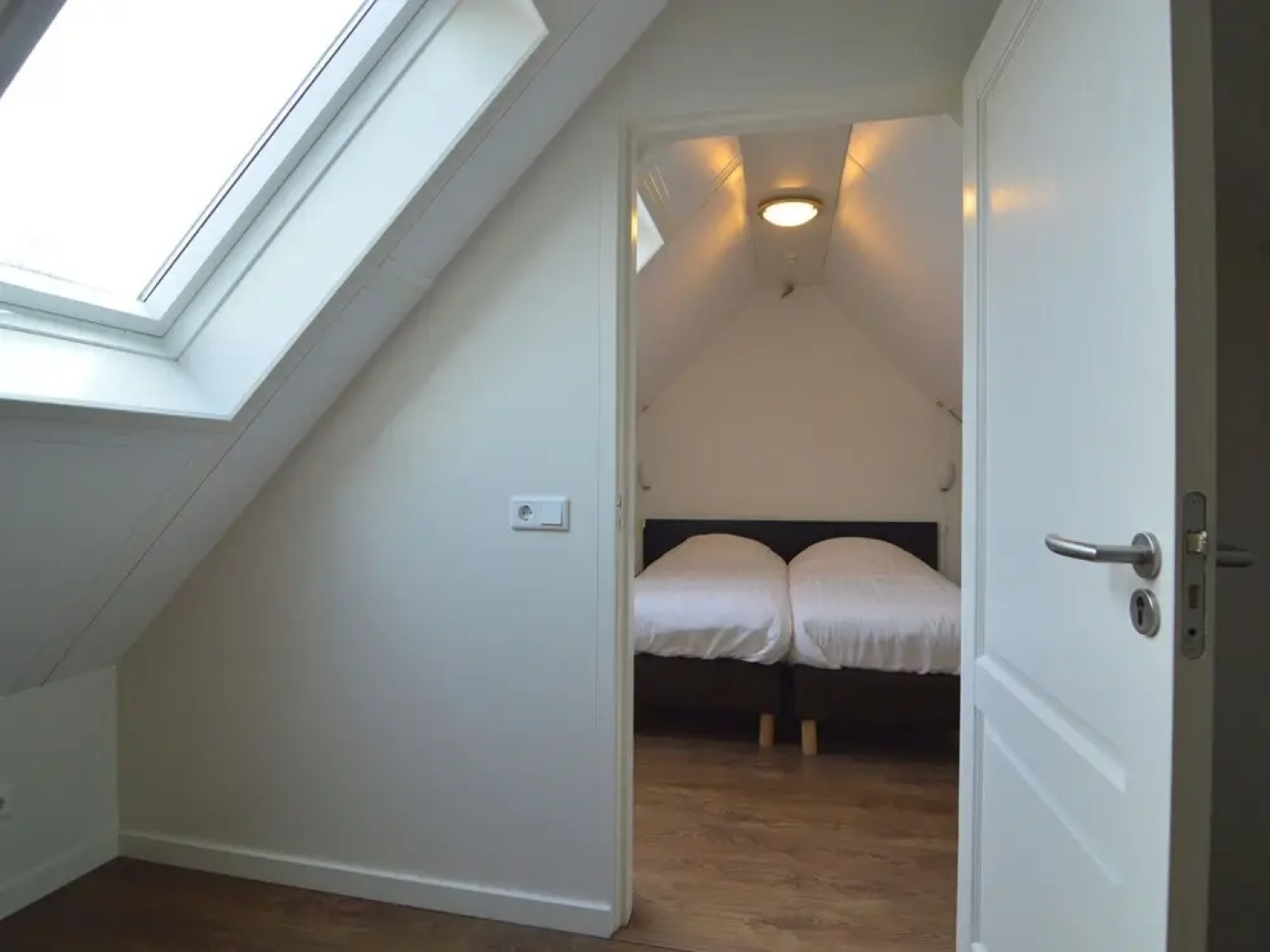 Lovely Group Home With Lots of Privacy, Ideal for Families and Friends