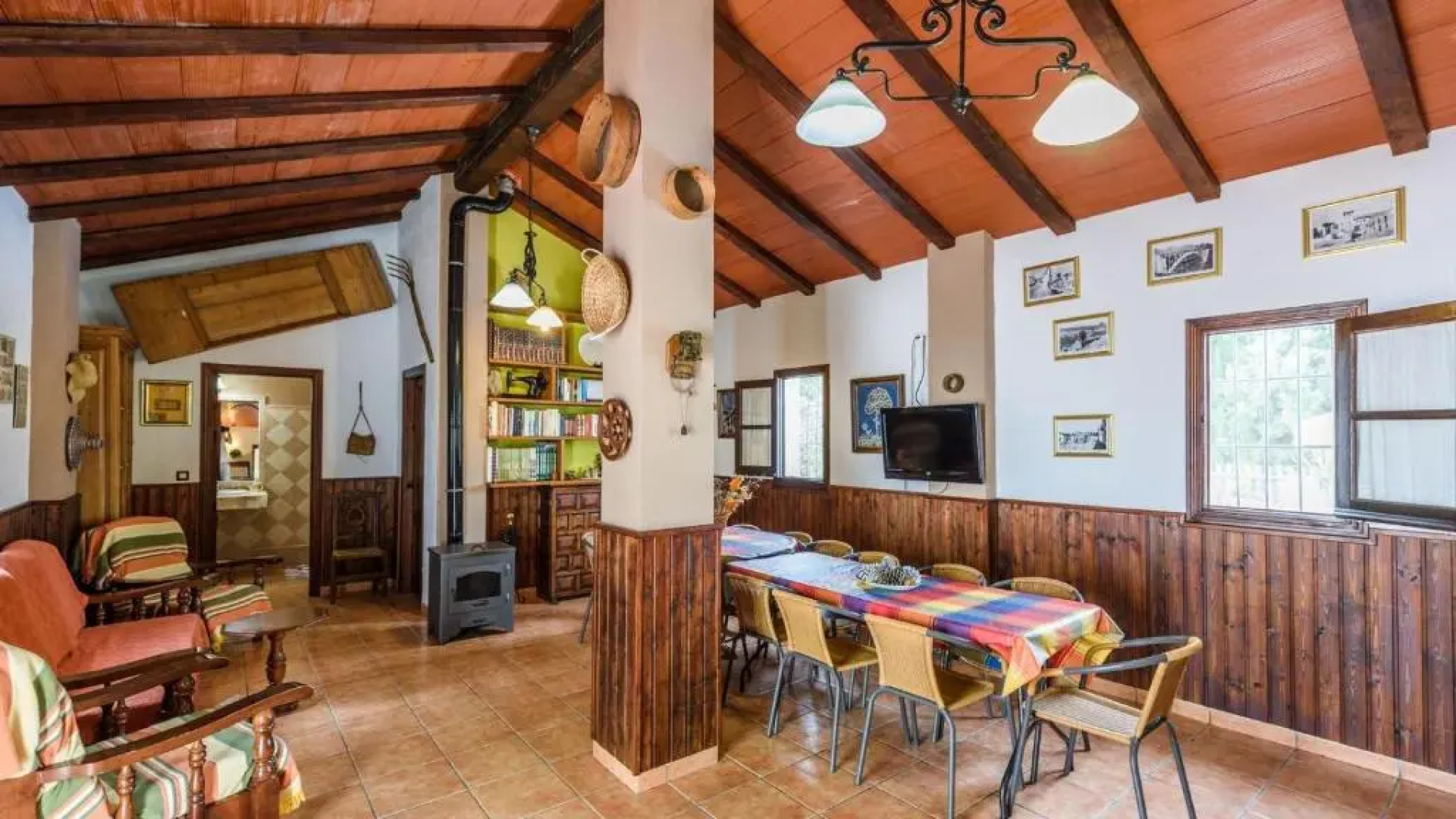Casa La Vina del Arenal Pizarra by Ruralidays