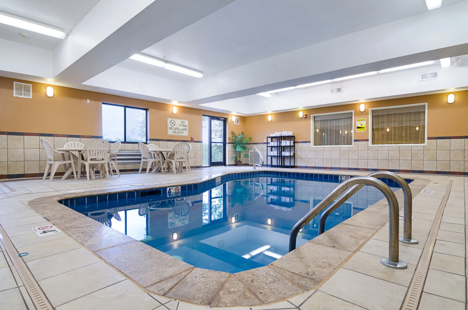 Holiday Inn Express & Suites Olathe South by IHG