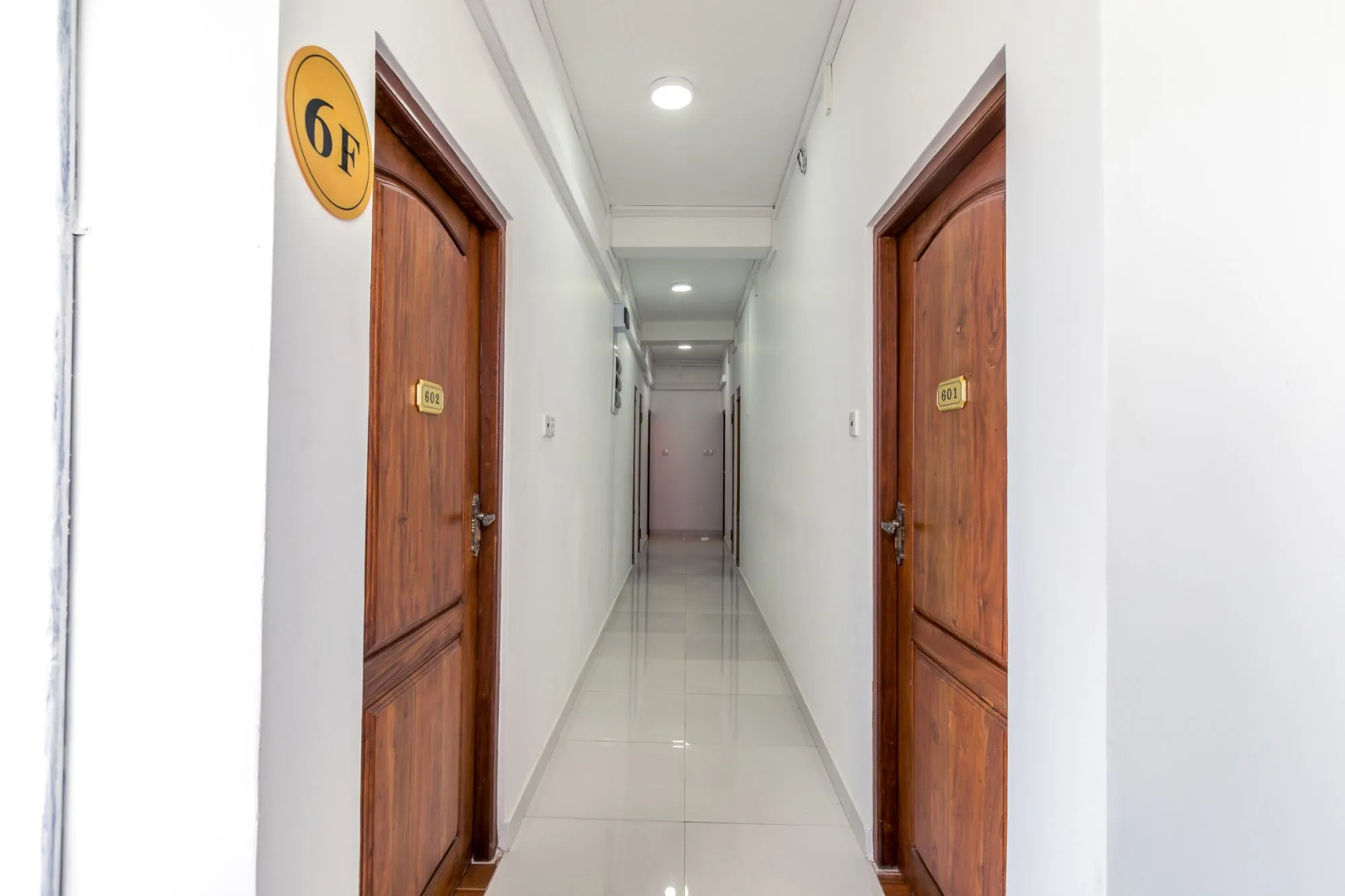 Metro Port City Hotel