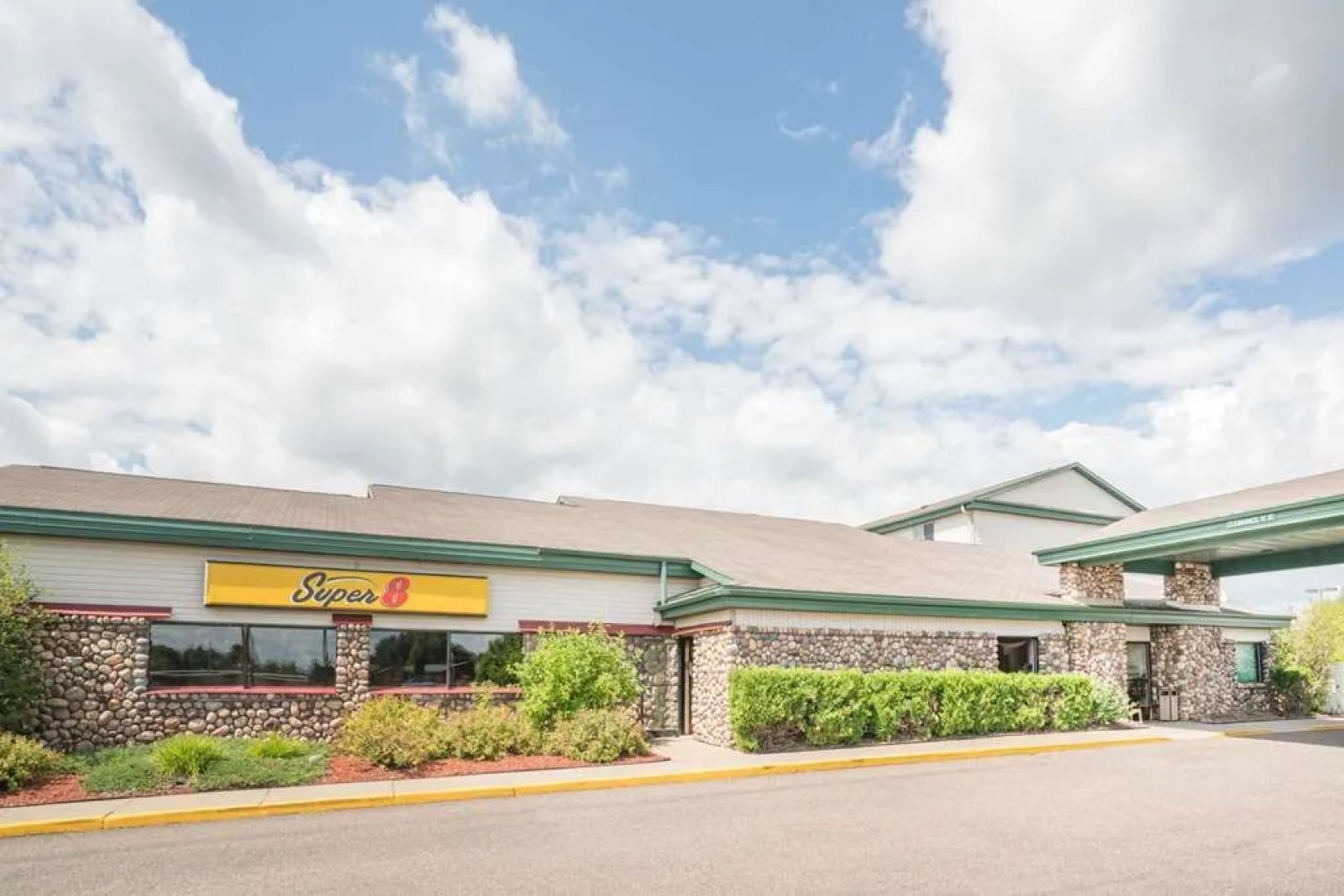 AmericInn by Wyndham Tomahawk