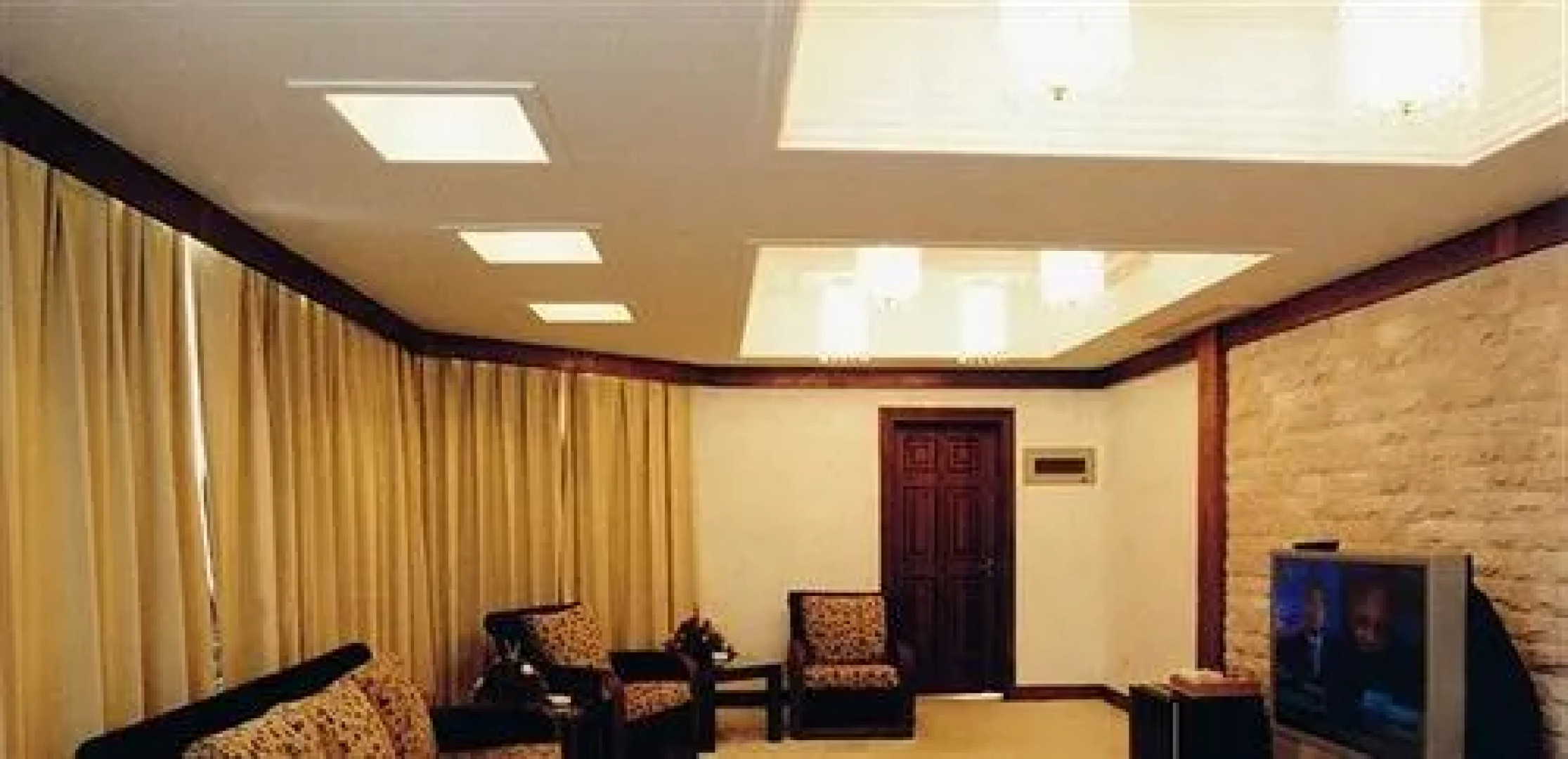 Jin Yang Mingxing Holiday Hotel