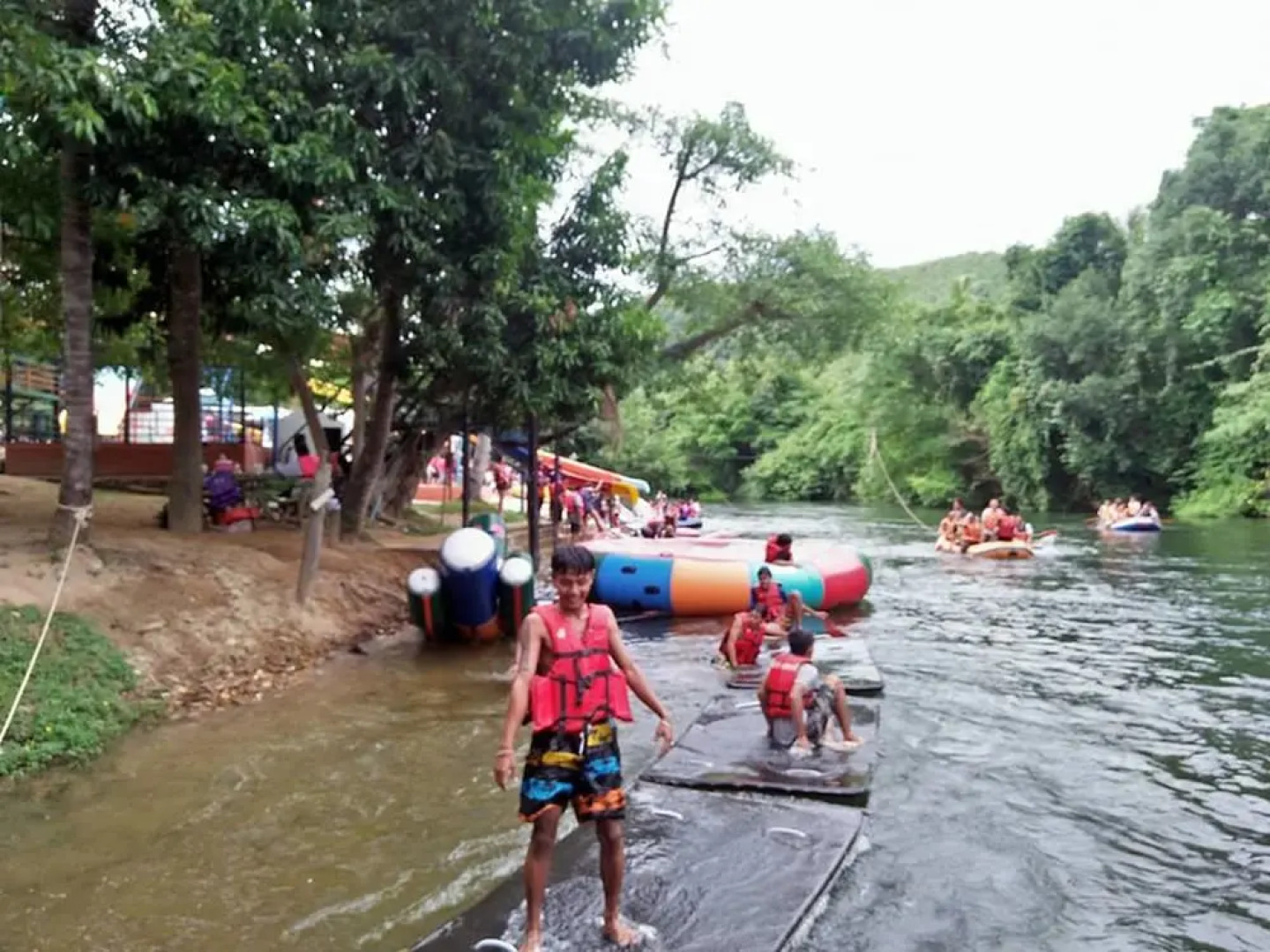 Fuengfahsangmanee Resort