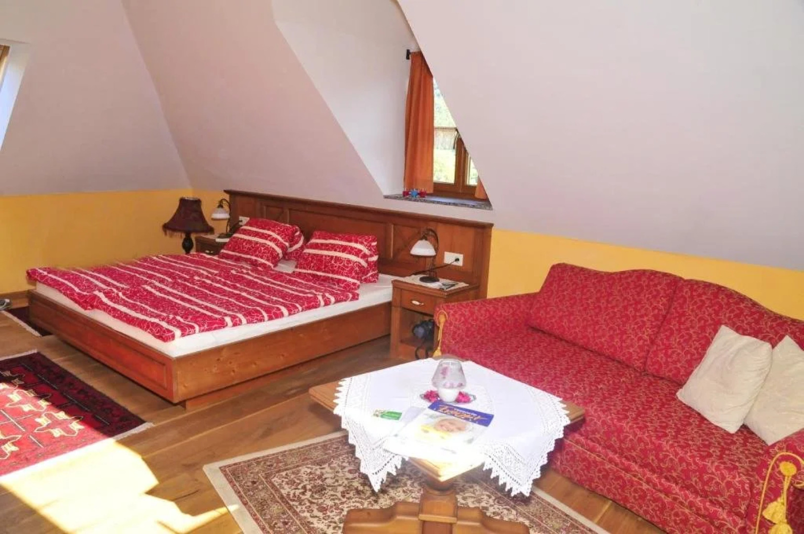 Gästehaus & Heuriger Turm Wachau