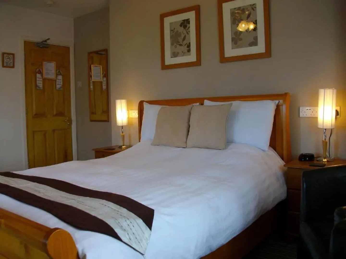 Gate Lodge Guest House