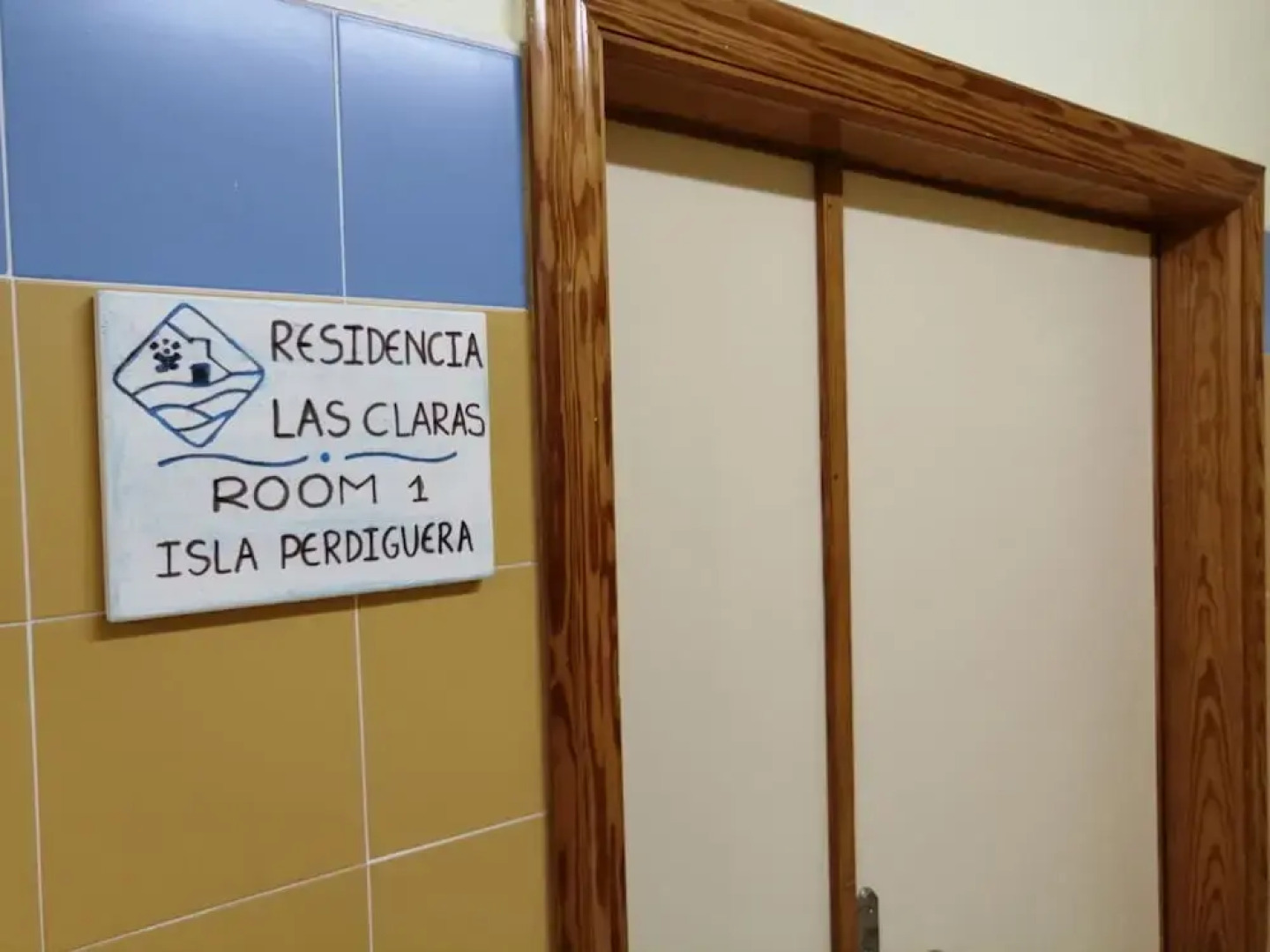 Residencia Las Claras del Mar Menor - Hostel