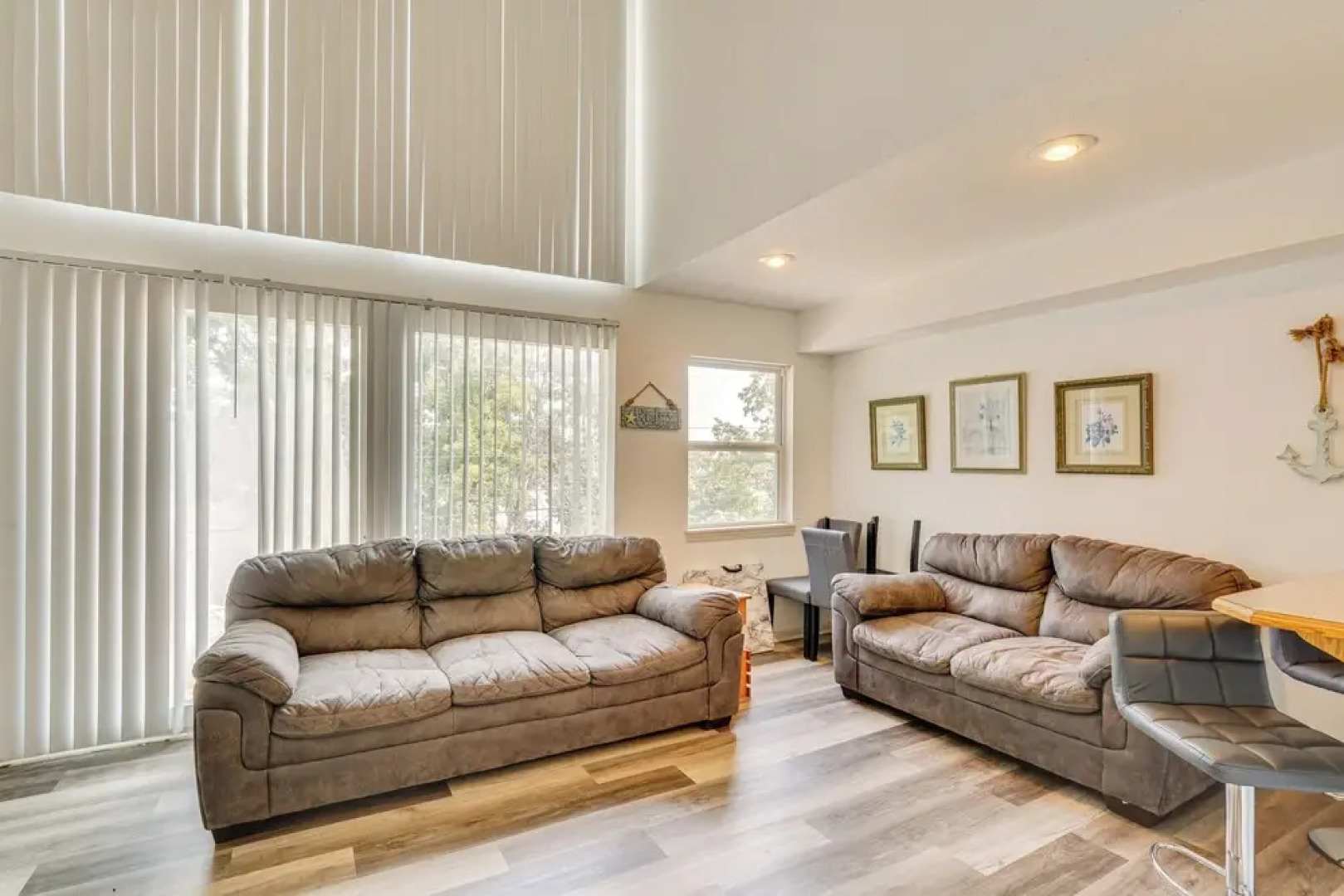 Pet-friendly Lake of the Ozarks Gem!