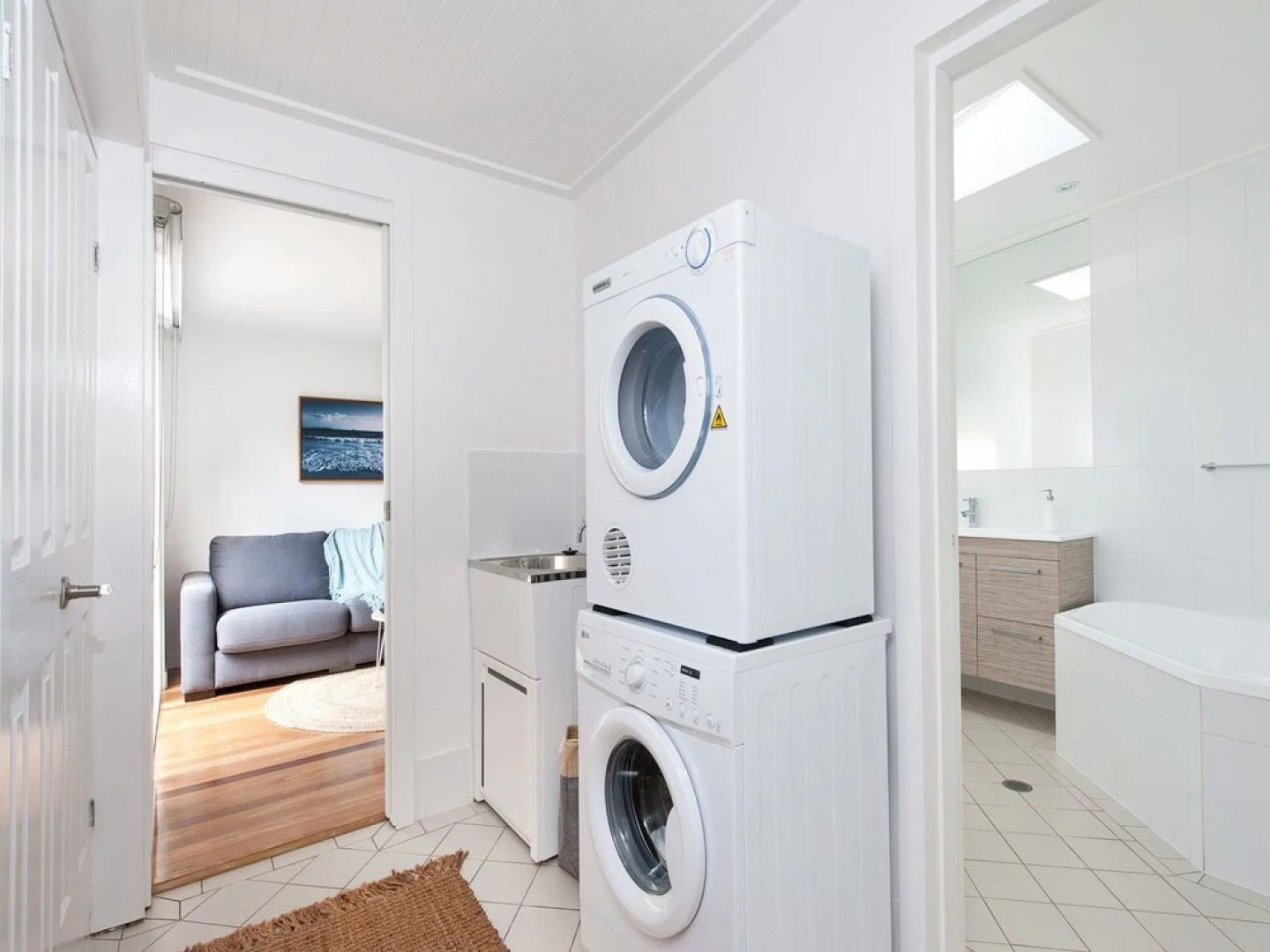 Soldiers Point Road, 82, The Sanctuary, Soldiers Point