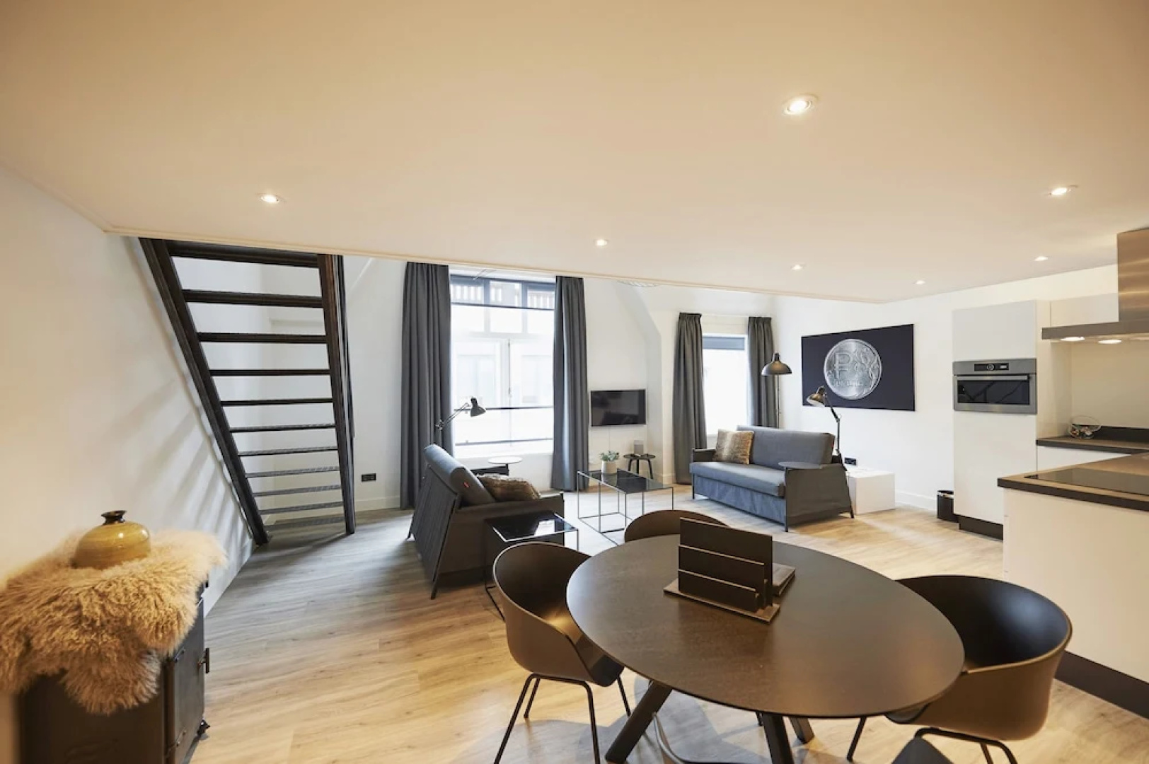 "DE BANK" - Hotel Apartments