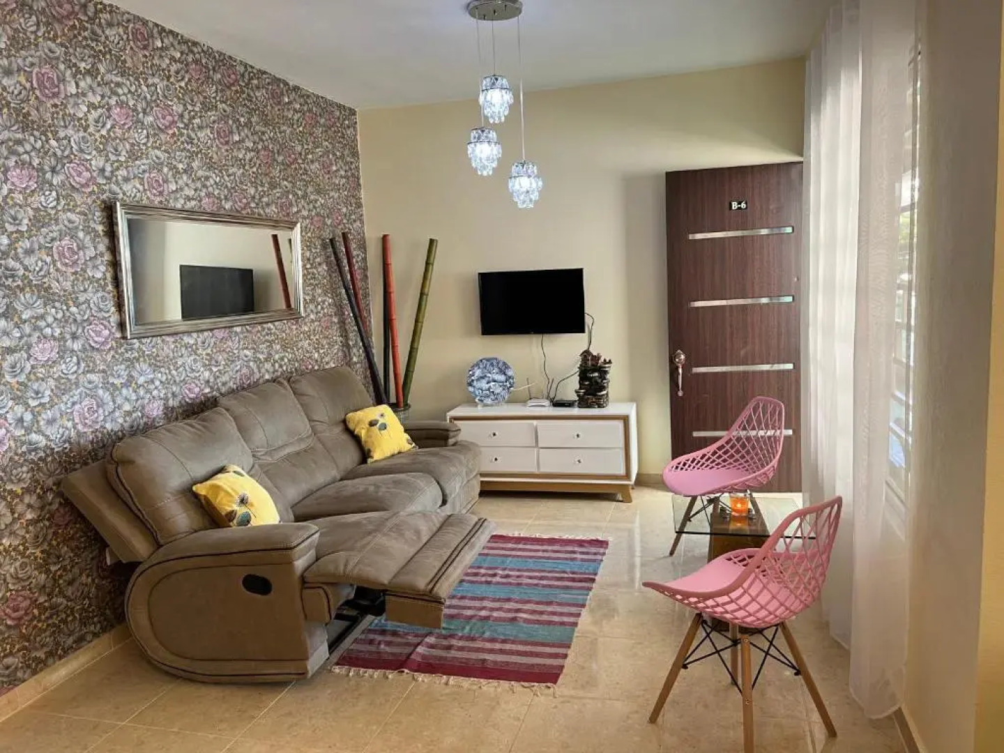 B-6 Apartamento Tipo Villa /piscina/BBQ/Acogedor en las montaña