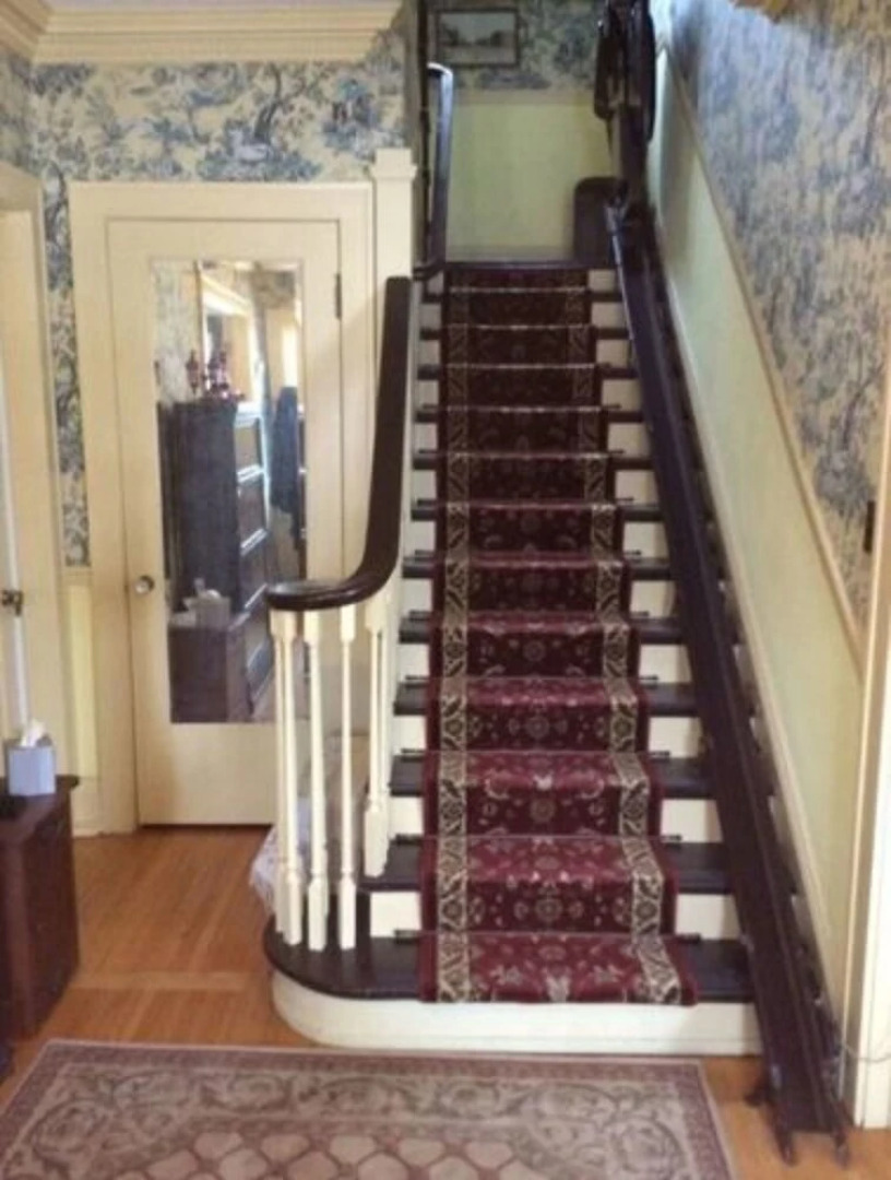 Hallett House Bed & Breakfast