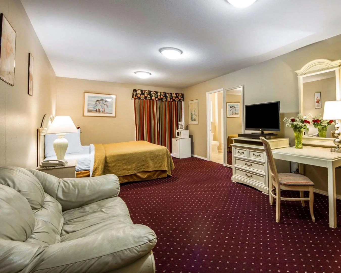 Scottish Fairway Inn