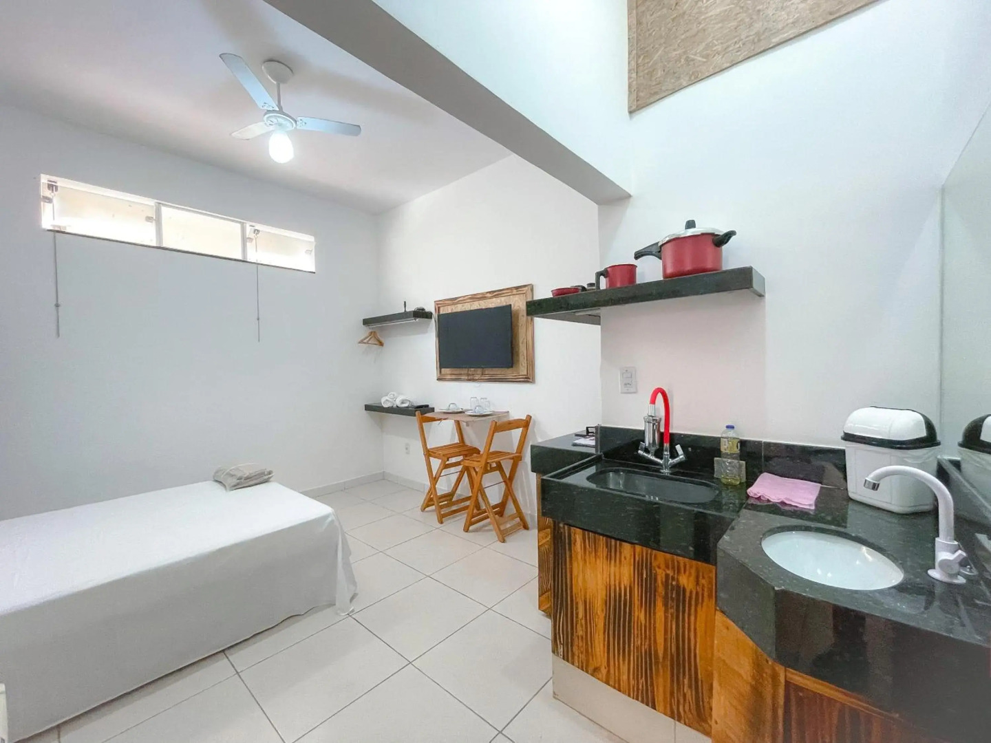 Suíte aconchegante no Centro de Caratinga - kitnet