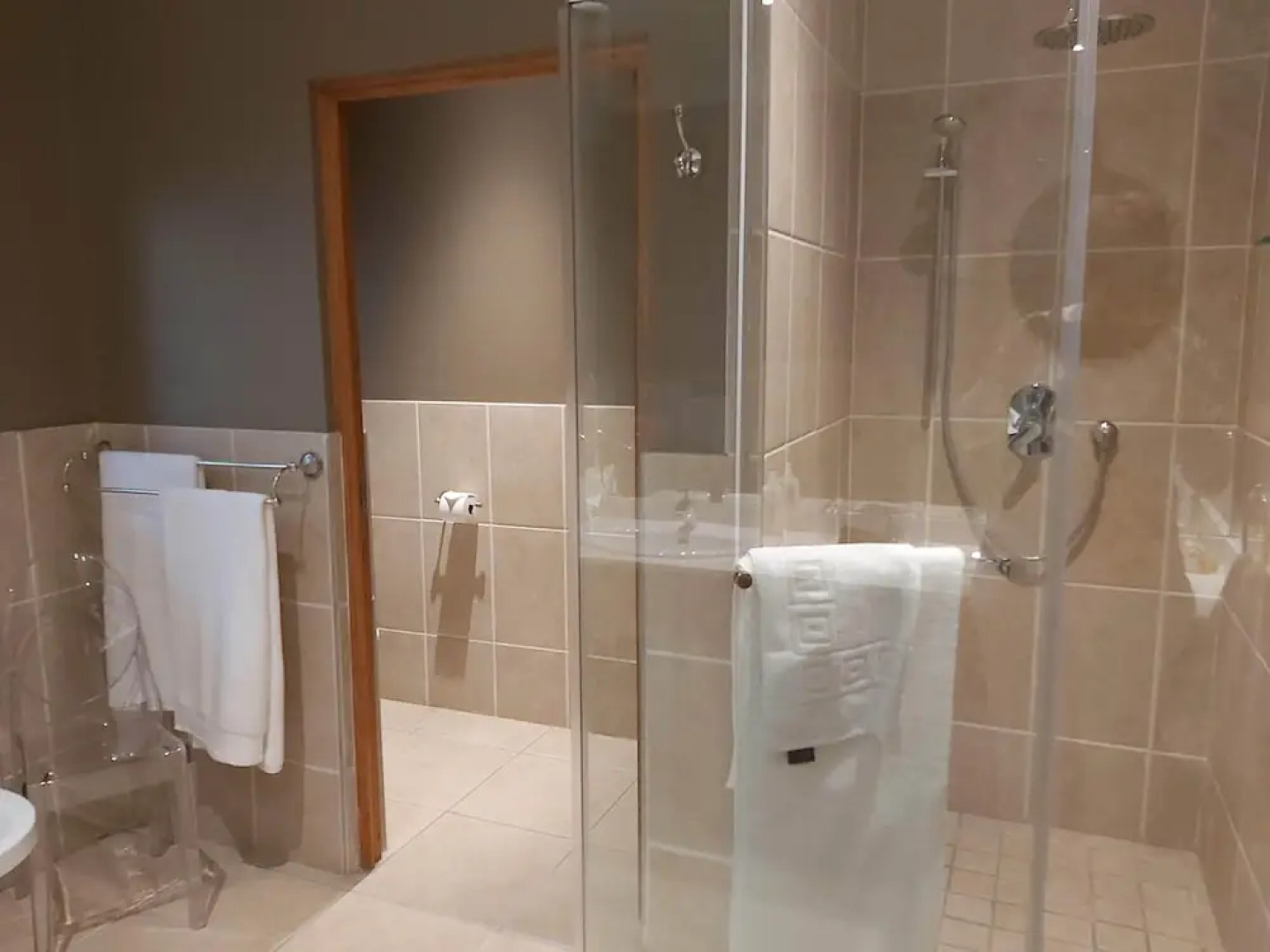 Executive Suite Woodmead East - Adults Only