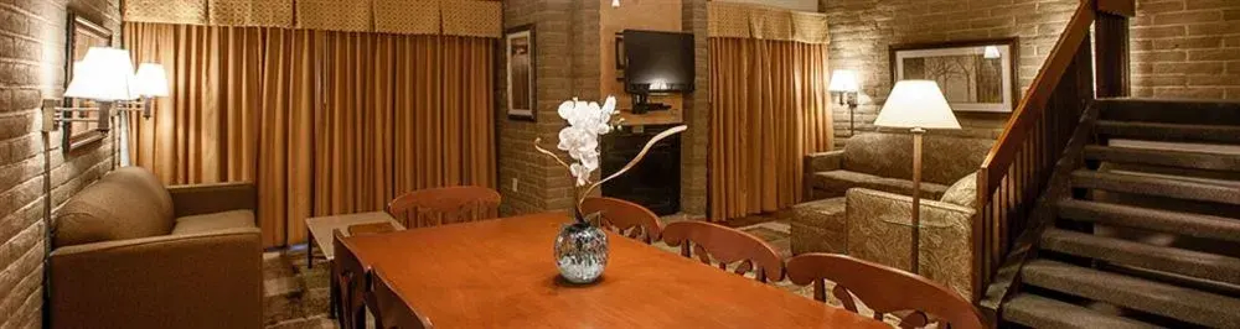 Sandstone Creek Club Condominiums