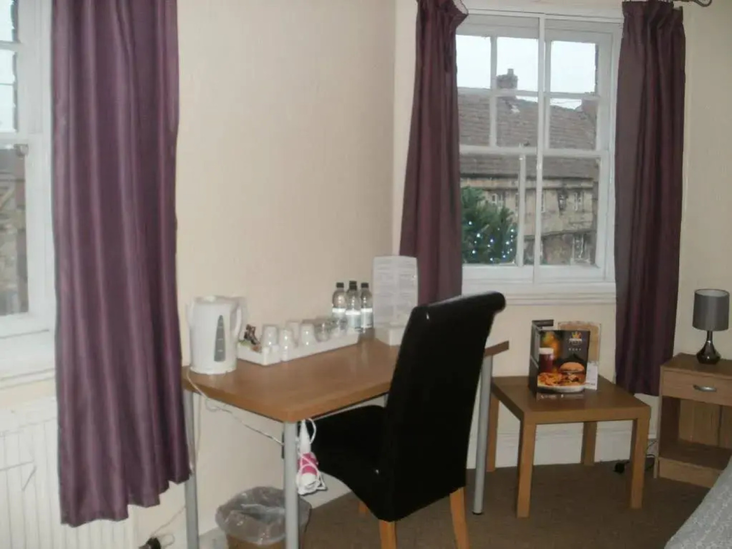 The Crown Inn - By Blunt Bars