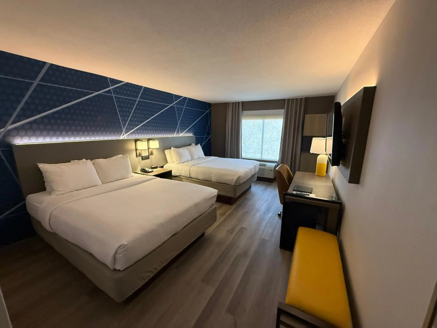 Comfort Inn & Suites Danbury-Bethel