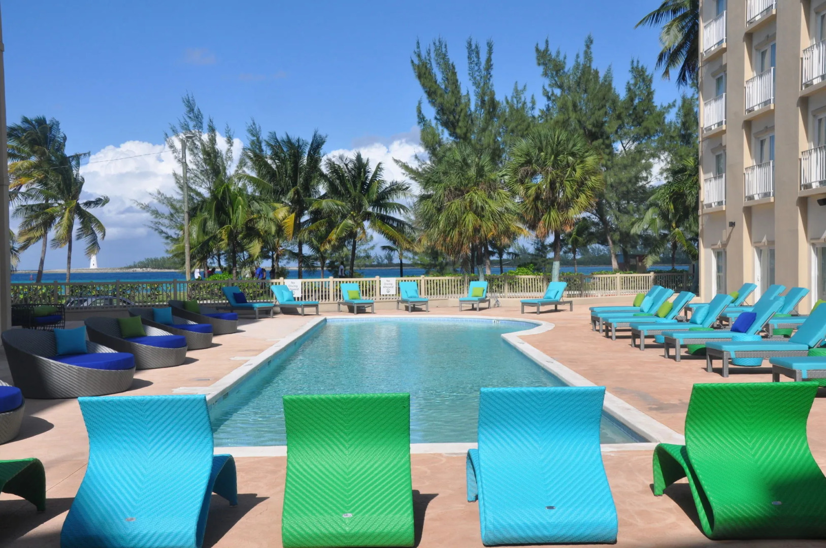 Courtyard by Marriott Nassau Downtown/Junkanoo Beach