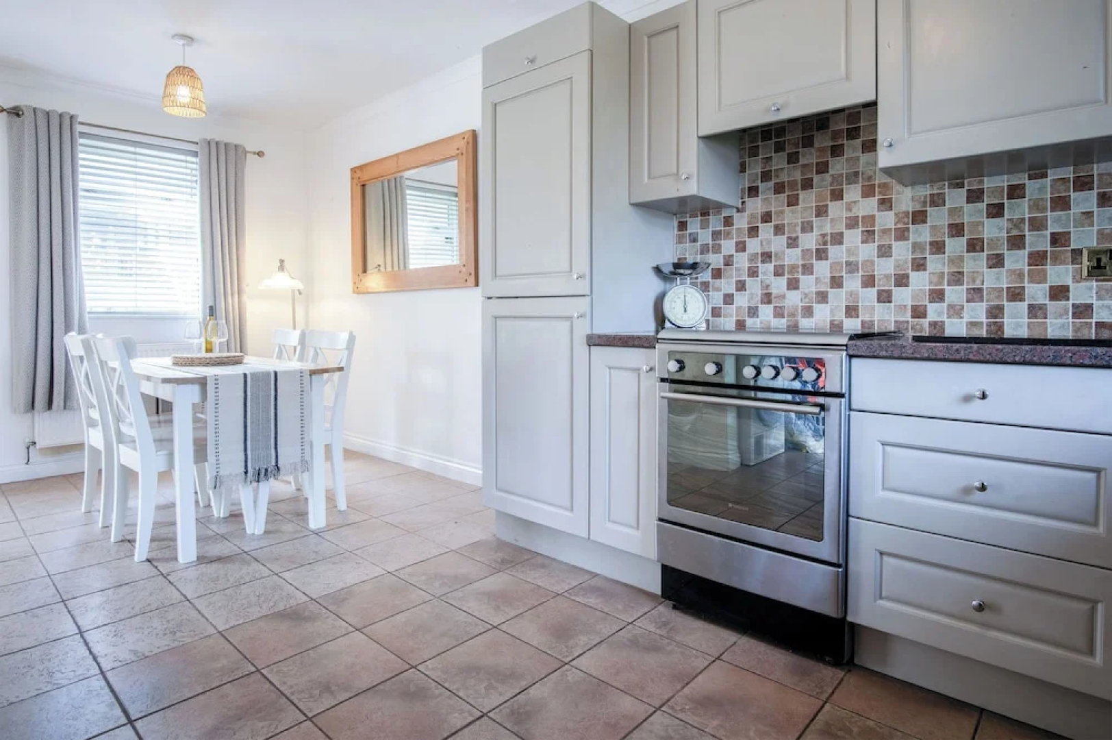 Sunderland Avenue - 2 Bedroom - Pembroke Dock