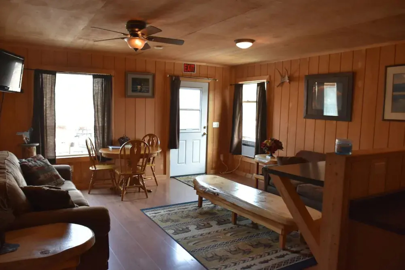 Yellowstone River Suites