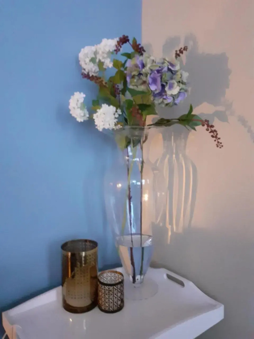 verzorgde kamer in monumentenpand