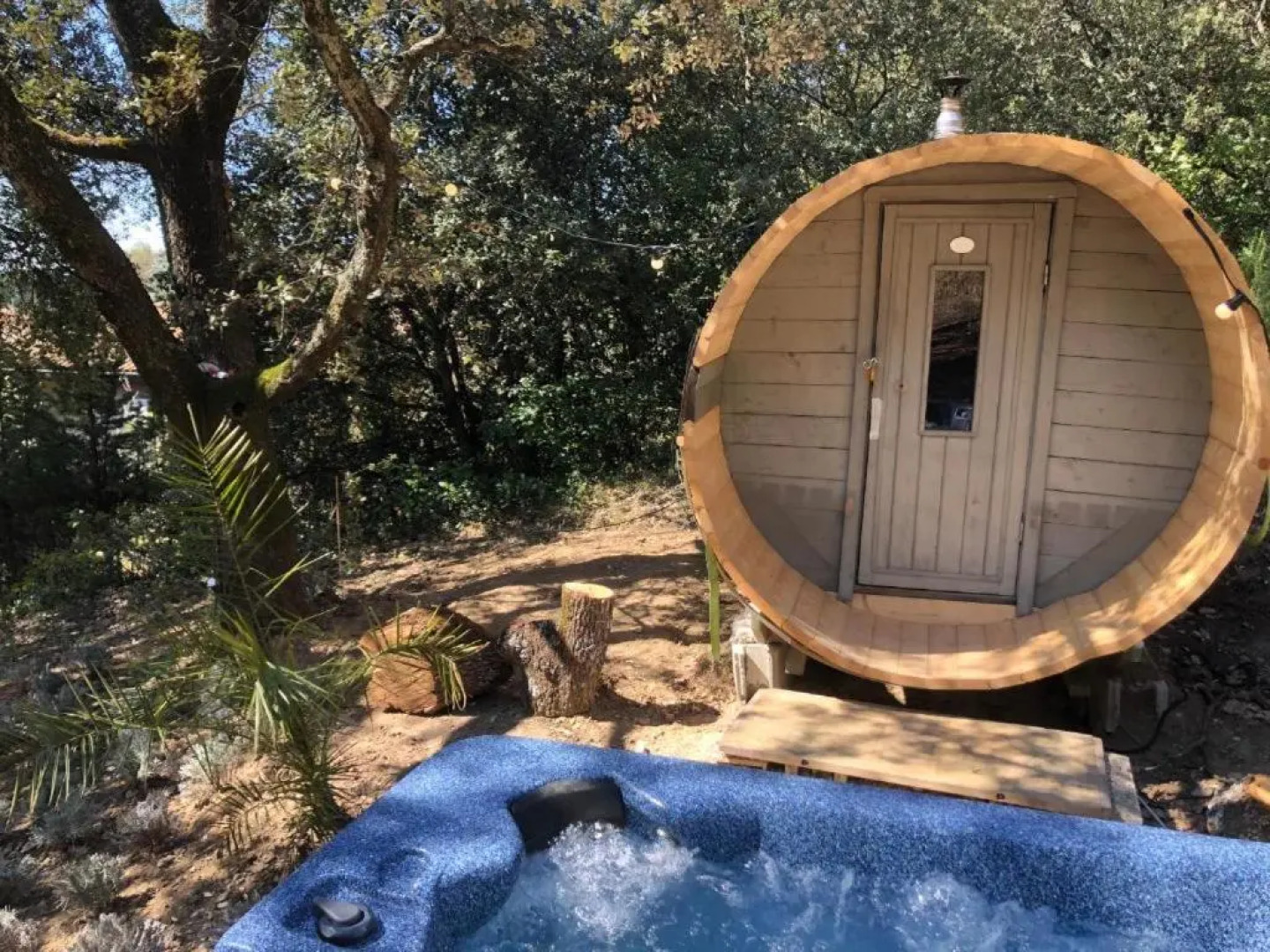 La Viste - 4 SAISONS - Piscine Chauffée Toute l'année - SPA-JACUZZI - MASSAGE- SAUNA - Heated POOL - 800m City Centre