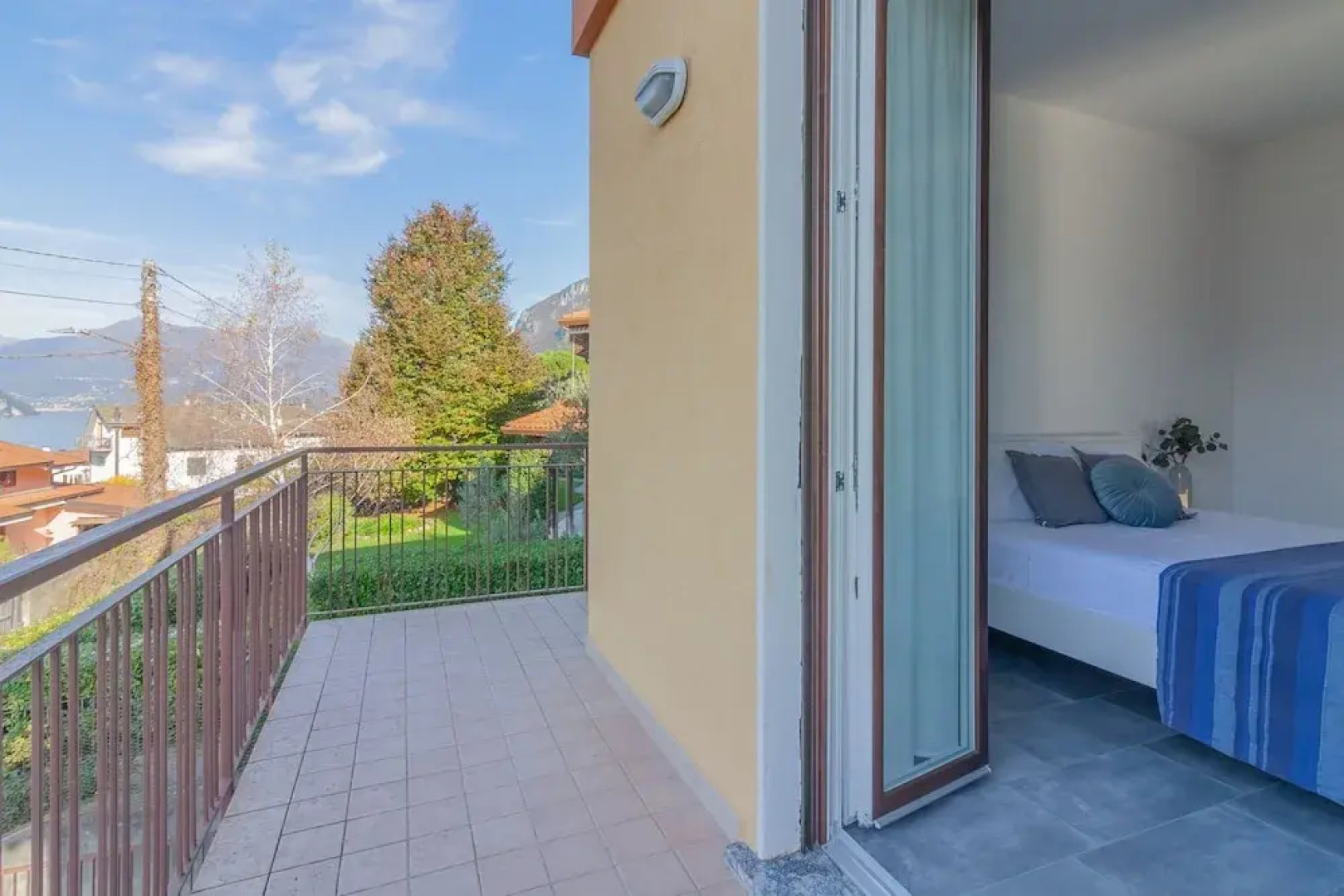 Sweet Caroline in Lierna