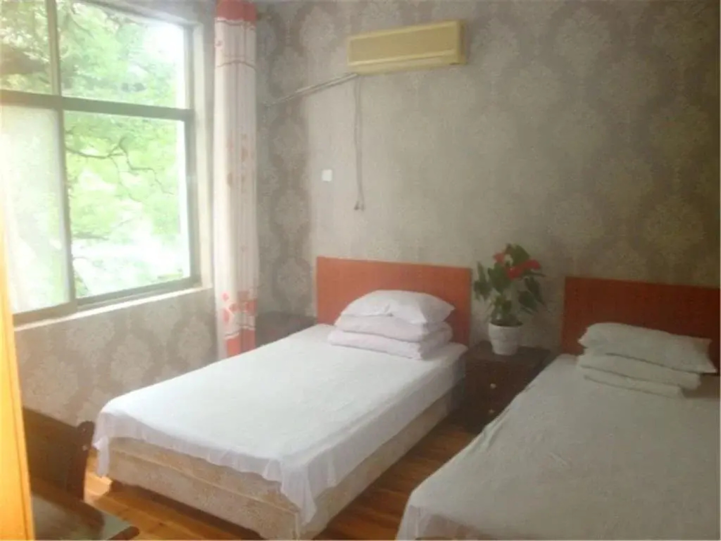 Wuyuan Meihua Hotel