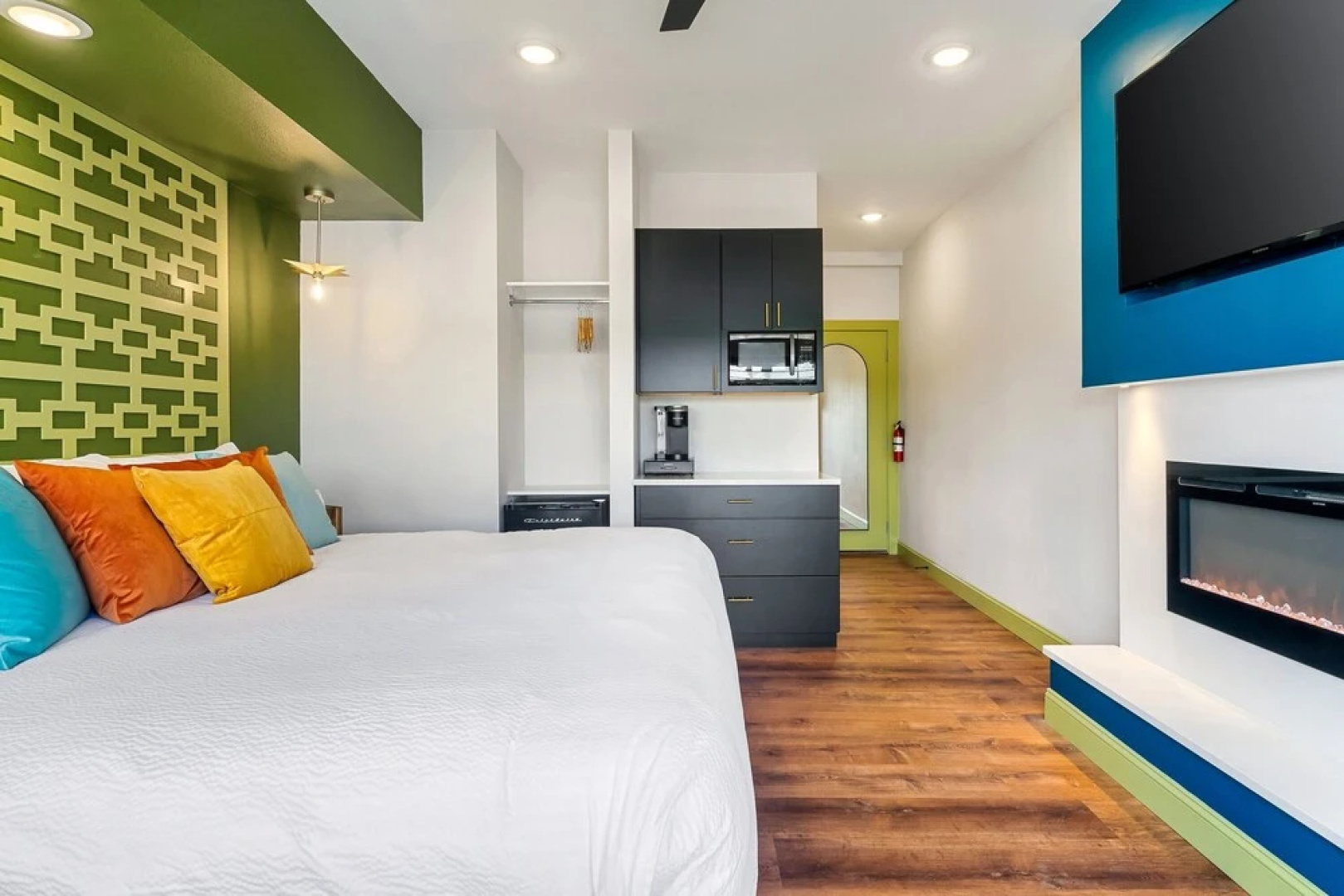 Lake Escape 1 Bedroom Villa by Redawning