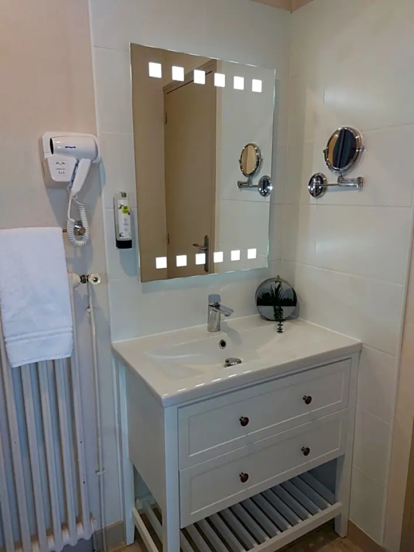 Logis Loire Hotel - Les Cocottes