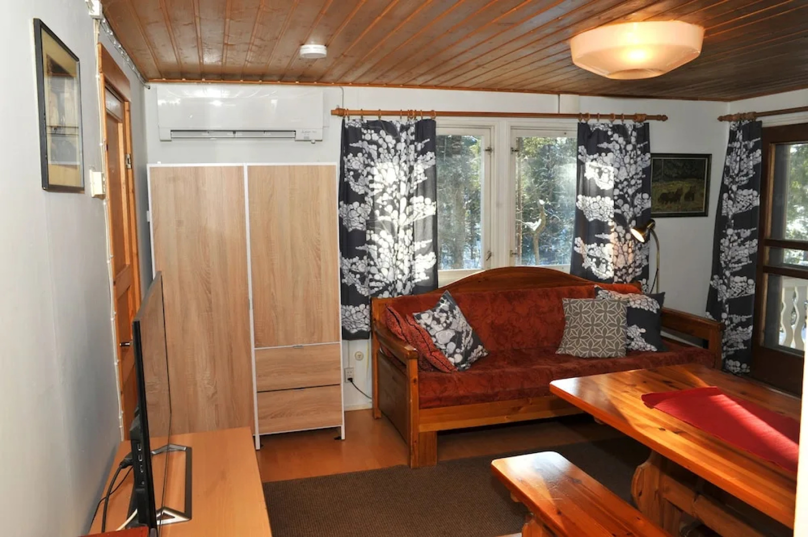 Yli-Kaitalan Lomamökit