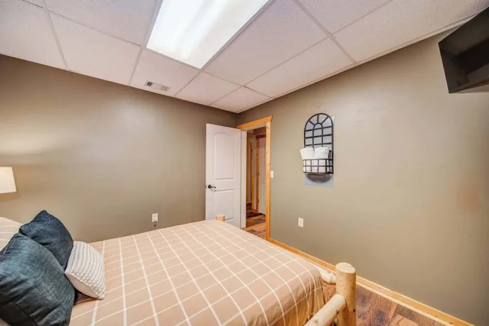 Four Bear Hideaway Coosawattee River Resort!