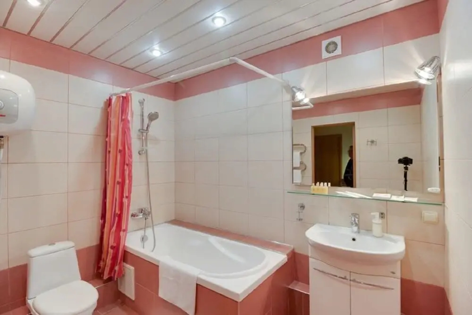 KvartalApartments. Meshcherskiy Bulvar 3