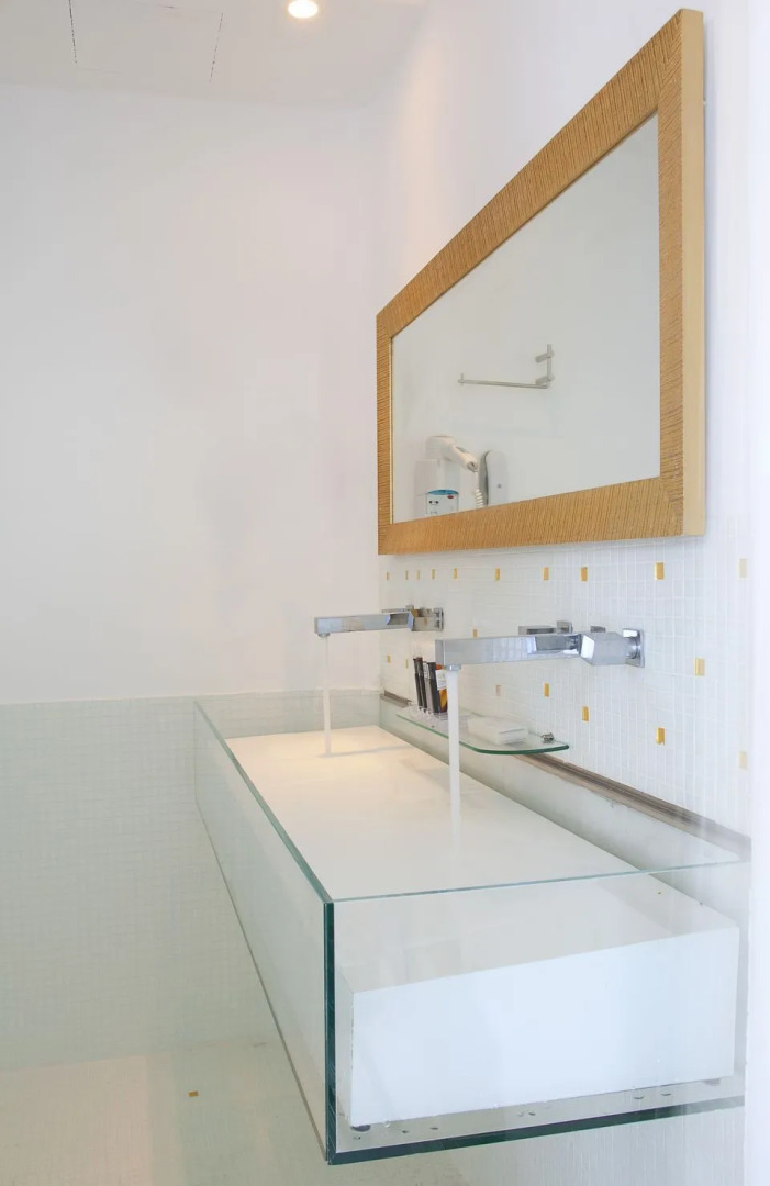 Suntouch Suites ‘’By Checkin’’ Adults Only