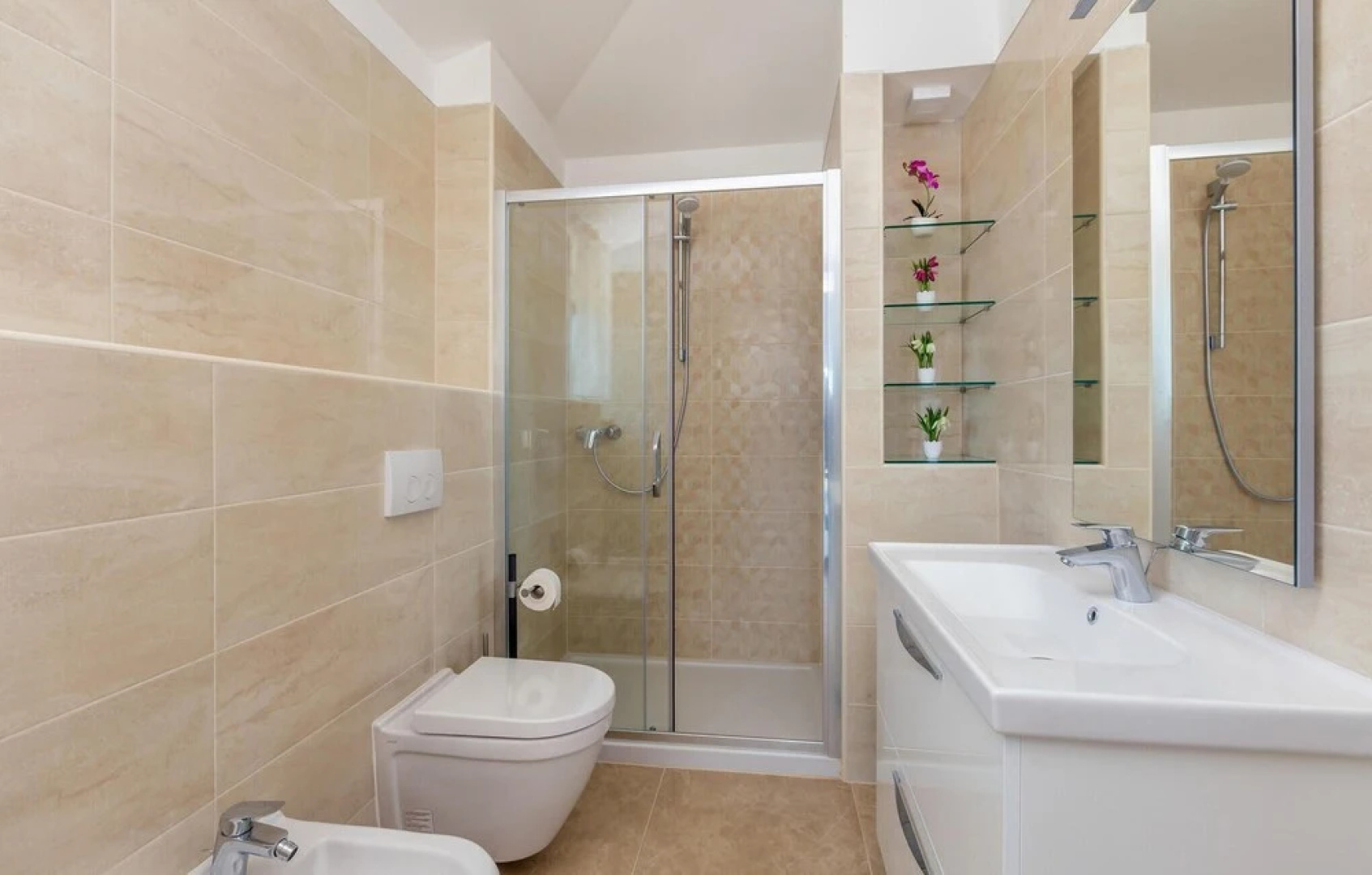 Awesome Home in Malinska with Outdoor Swimming Pool, Hot Tub & 4 Bedrooms