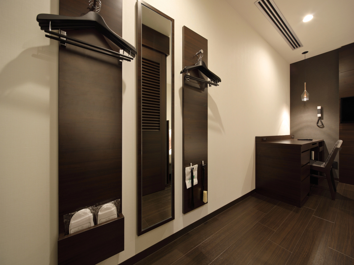 Red Roof Inn & Suites Osaka - Namba/Nippombashi