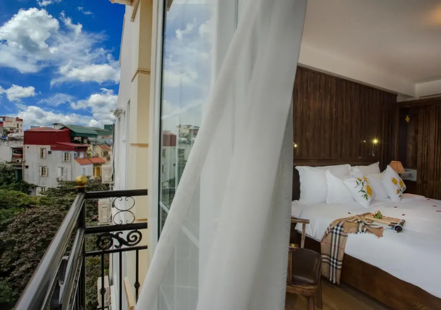 Singita Classy Boutique Hotel