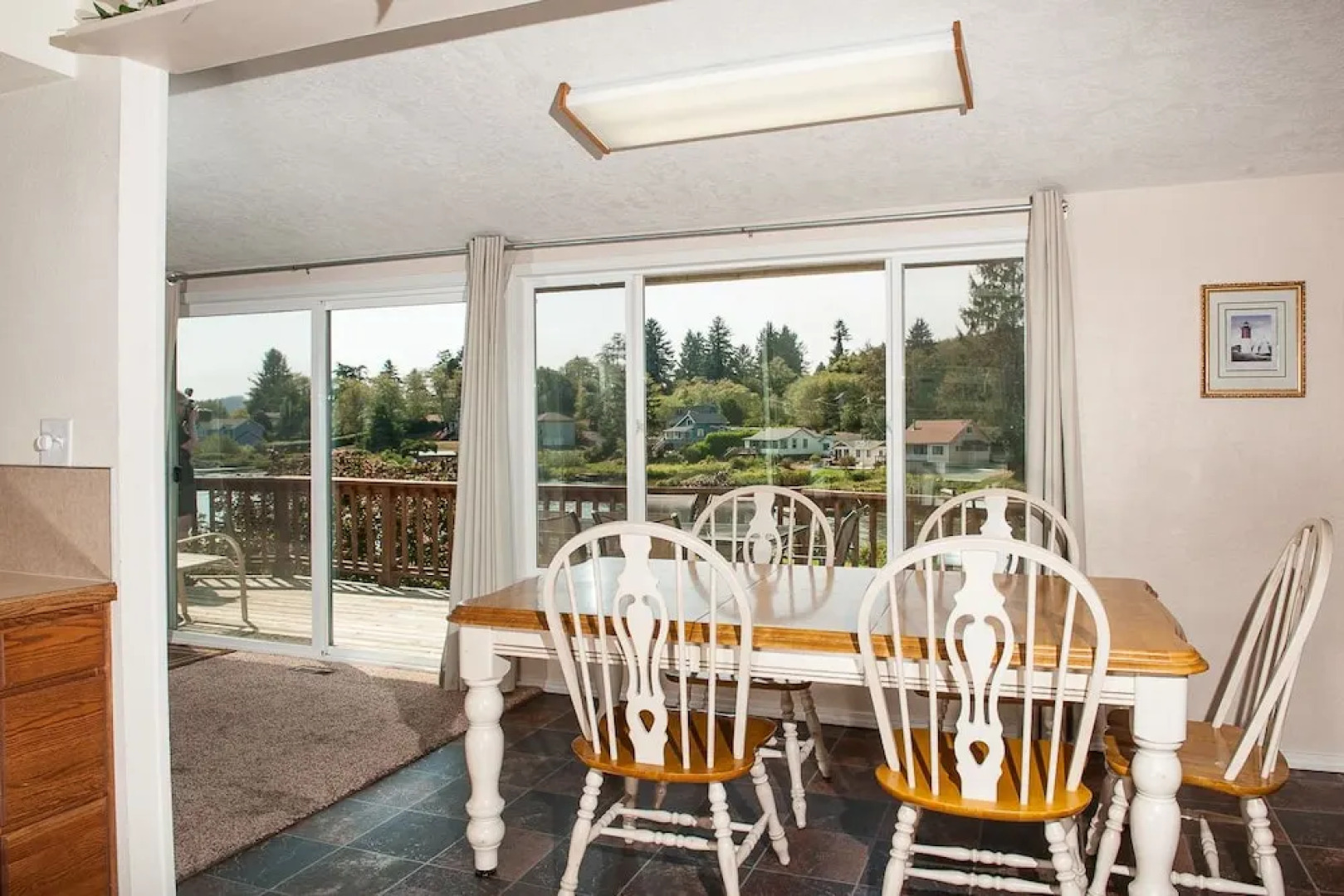Lake Point Hideaway 3 Br home by RedAwning