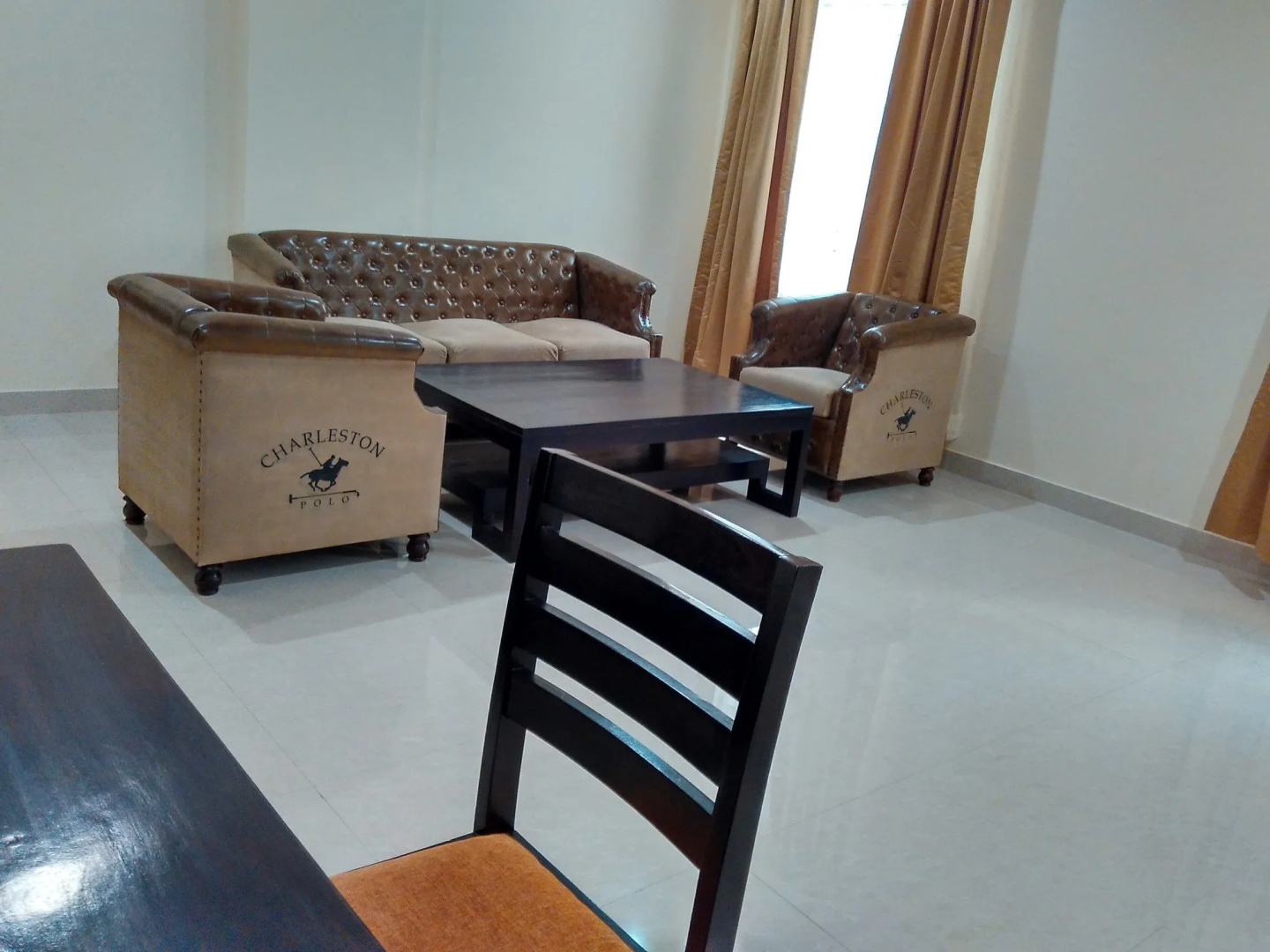 Hotel Raj Vista - Suites & Convention