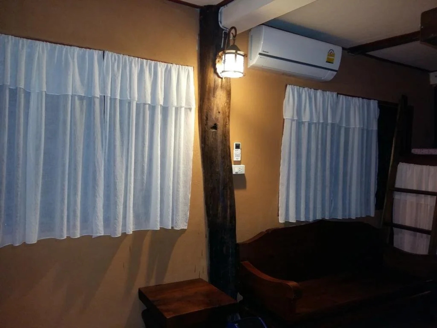 Inthanon Hostel - Adults Only