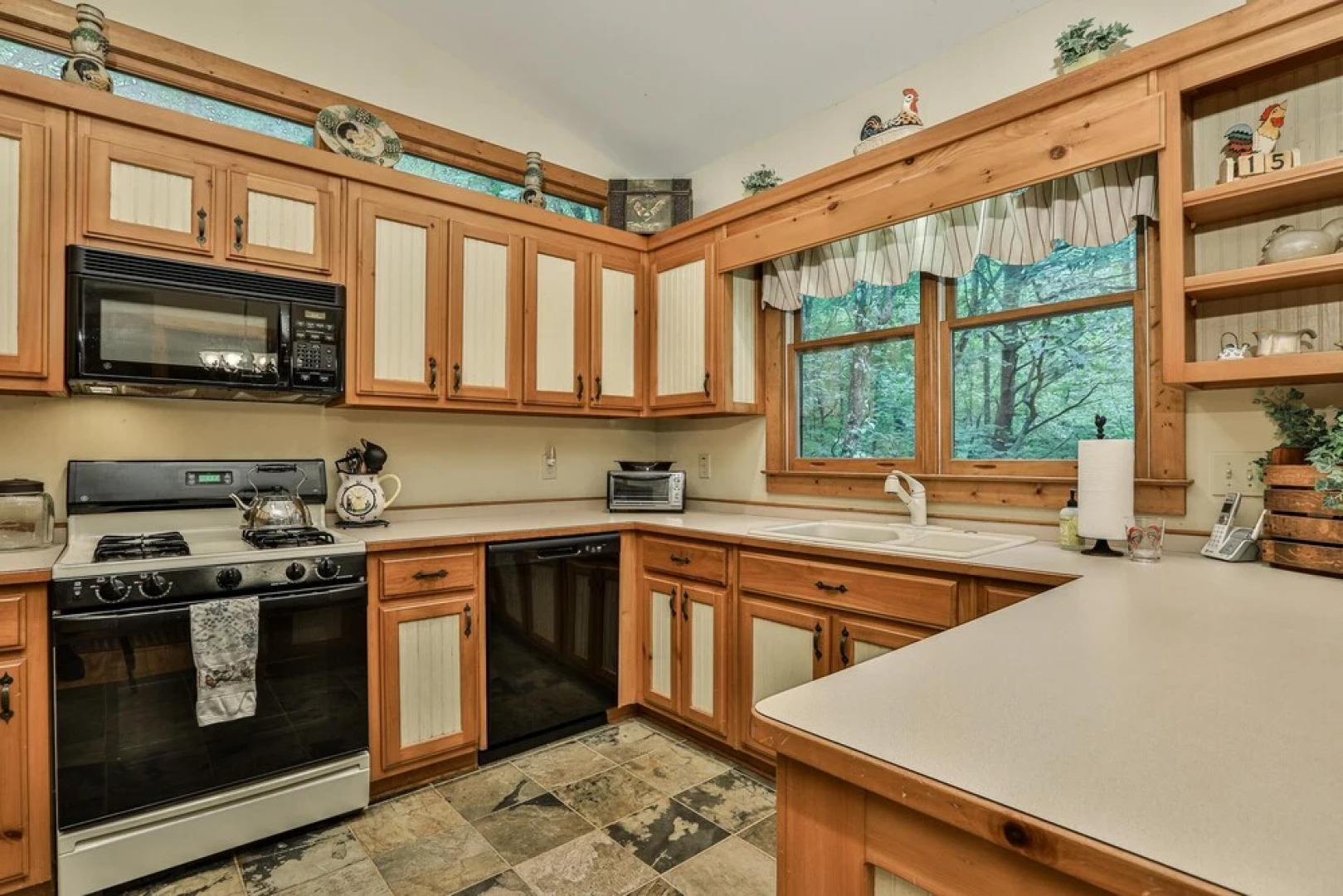 2 Duck Creek Cottage