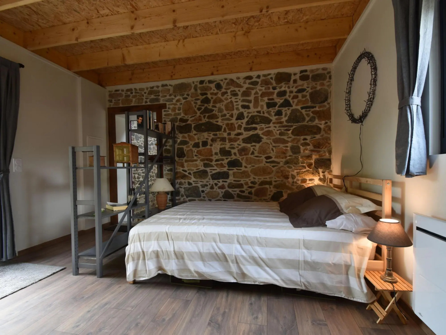 Quaint Holiday Home  in Saint-Gilles-les-Bois with Garden