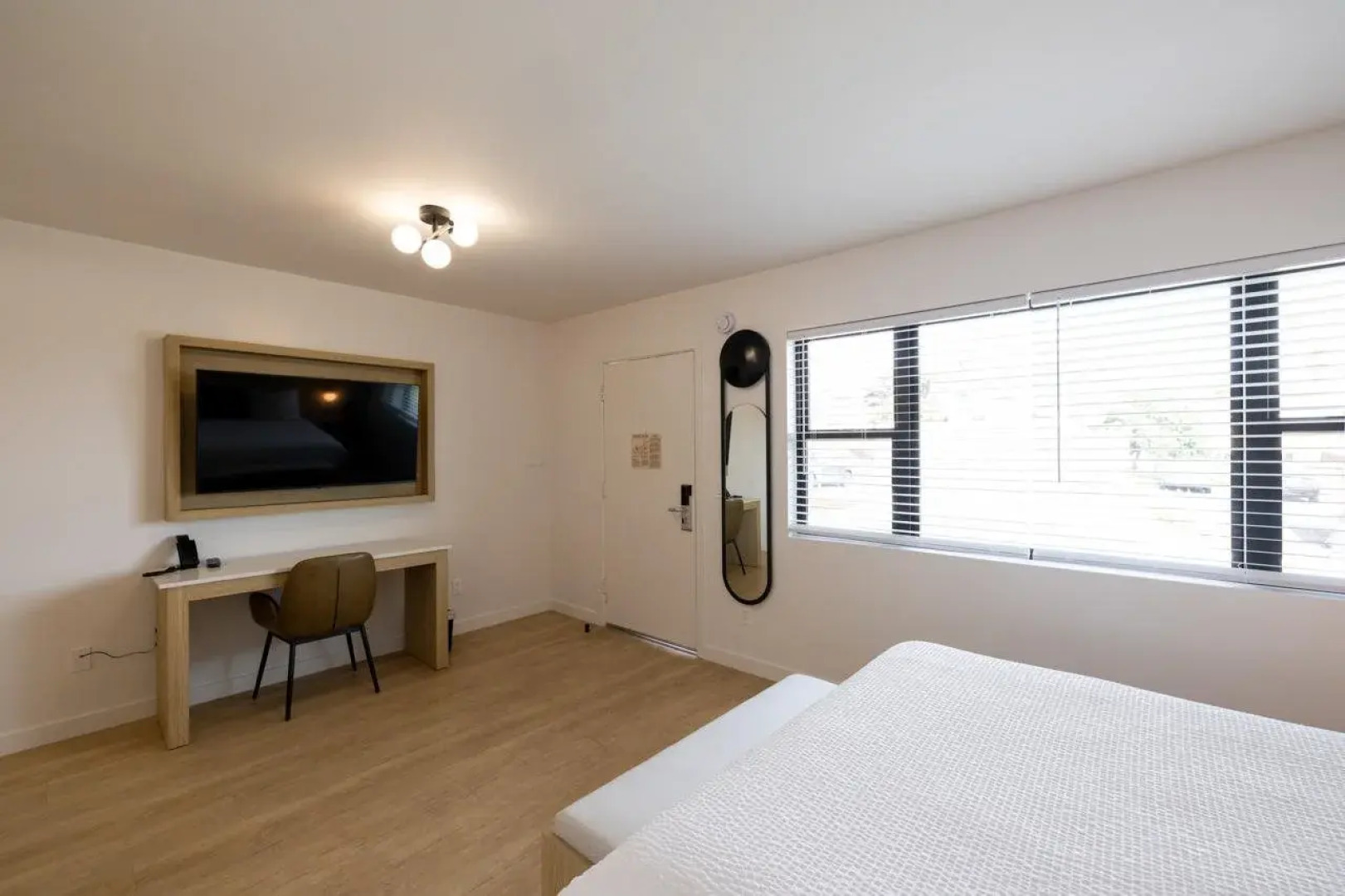 The Tides Oceanview Inn and Cottages