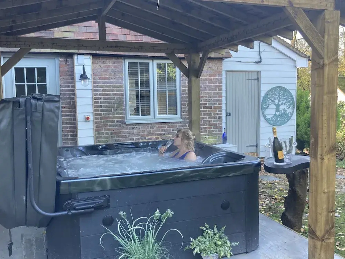 5br-10guests-fireplace-hottub-pets ok - Parking