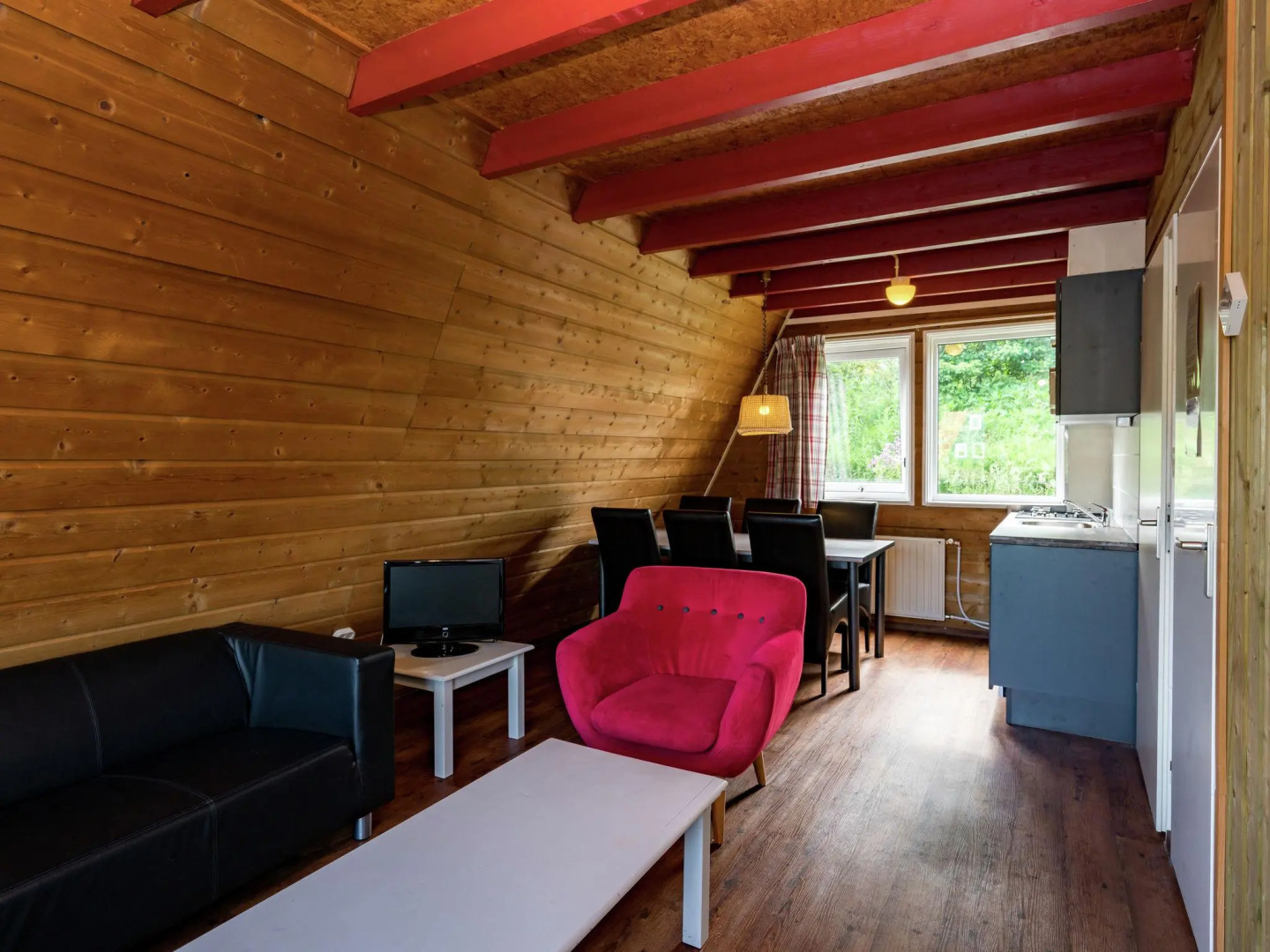 Detached Chalet in Tranquil Dutch Countryside