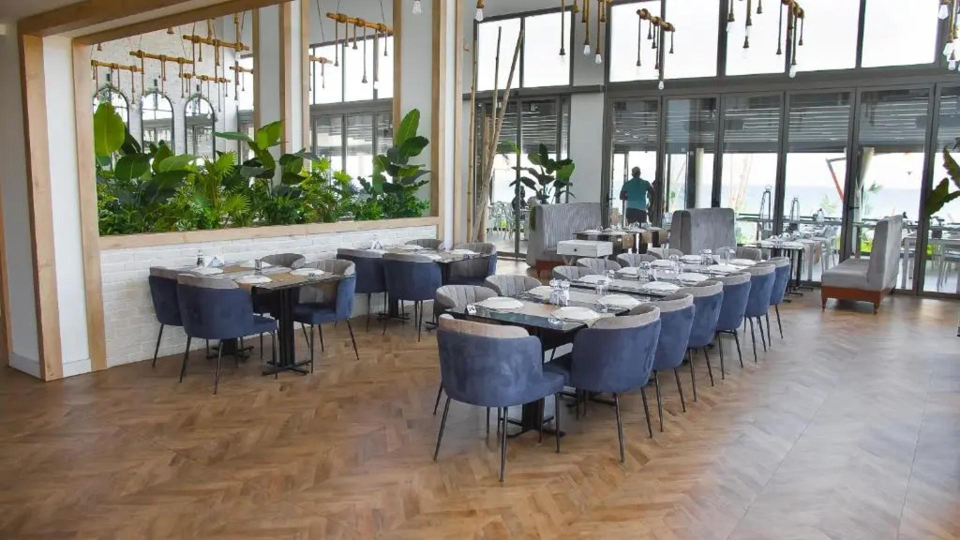 Emerald seaside residence at Four Seasons